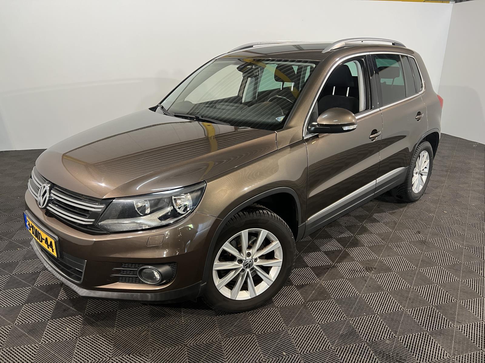 Volkswagen | Tiguan | 1.4 TSI Sport&Style | 2013 | 164,495 km | 3XND44 | No rating