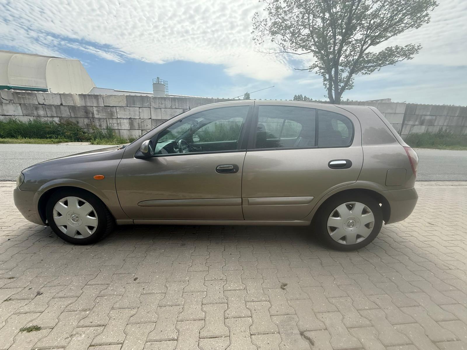 Nissan | Almera | 1.8 Acenta | 2005 | 159.568 km | 12RGFG | Logisch
