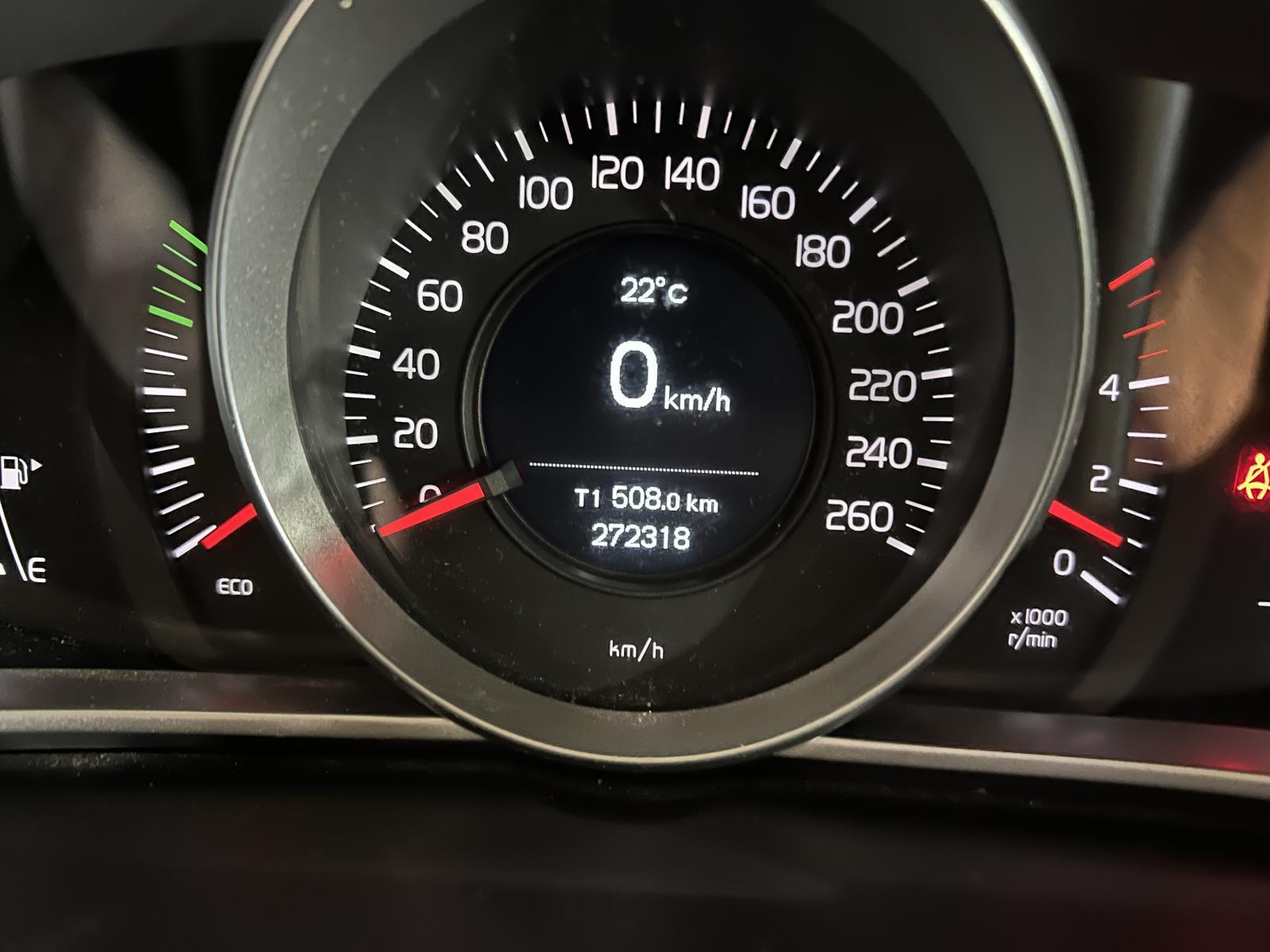 Volvo | V40 | 2.0 D2 Inscription | 2017 | 272.318 km | ZR475X | Geen oordeel
