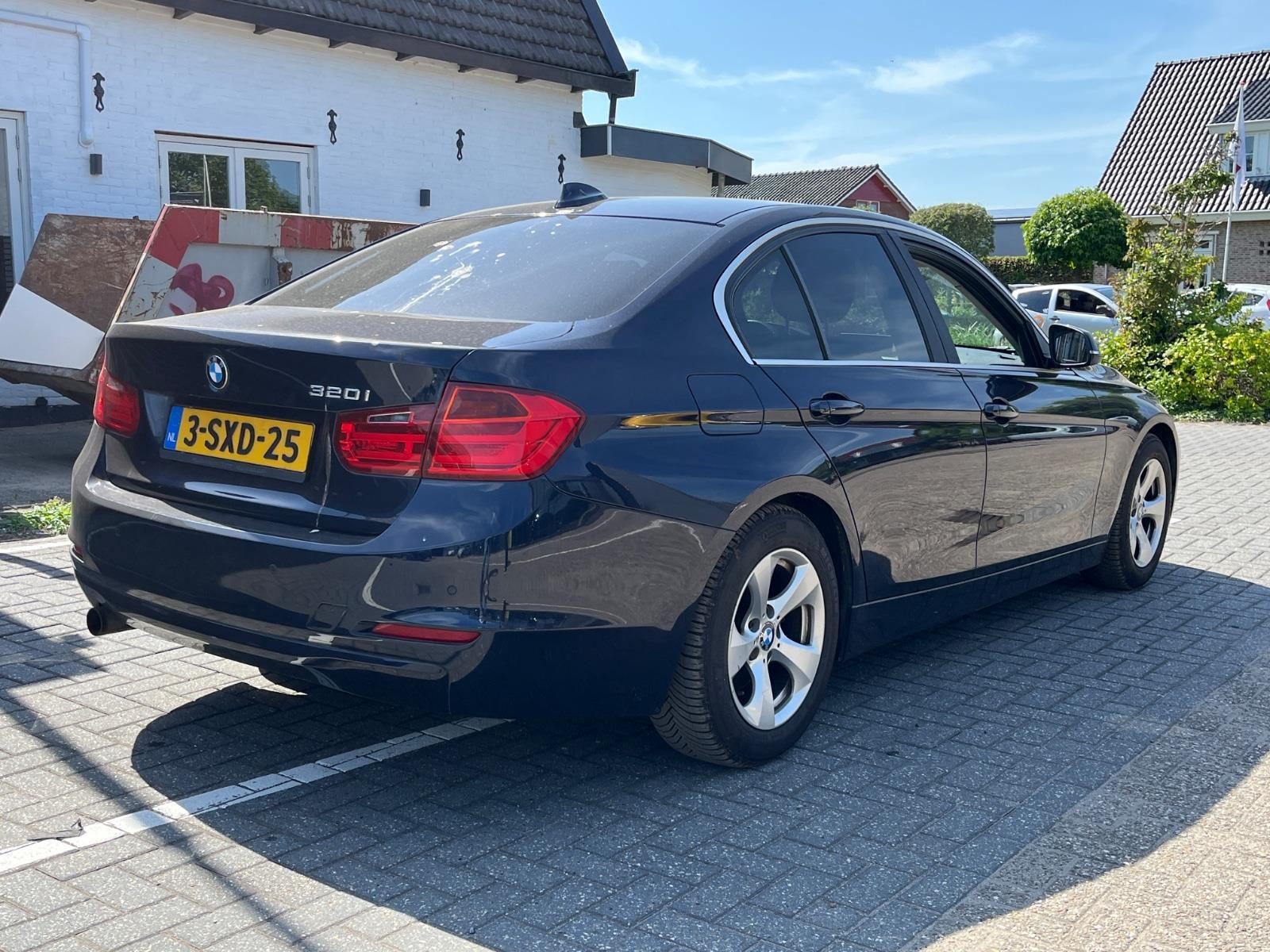 BMW 3 Series 320i EfficientDynamics Edition High Executive | 2013 | 200,327 km | 3SXD25 | NAP: Logical
