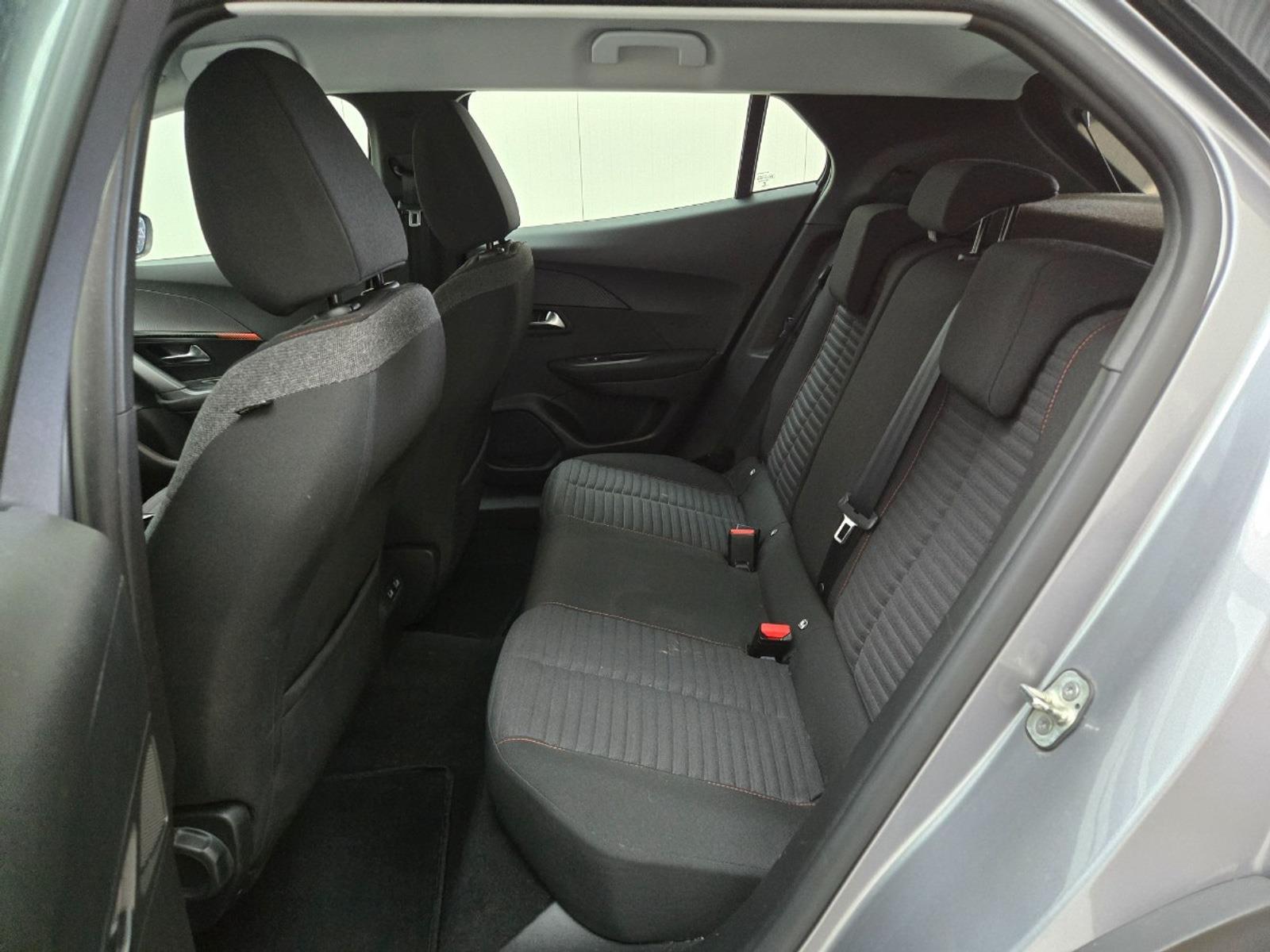 Peugeot 2008 1.2 PureTech Allure | 2021 | 97.862 km | Automaat | JBB86R | NAP: Geen oordeel