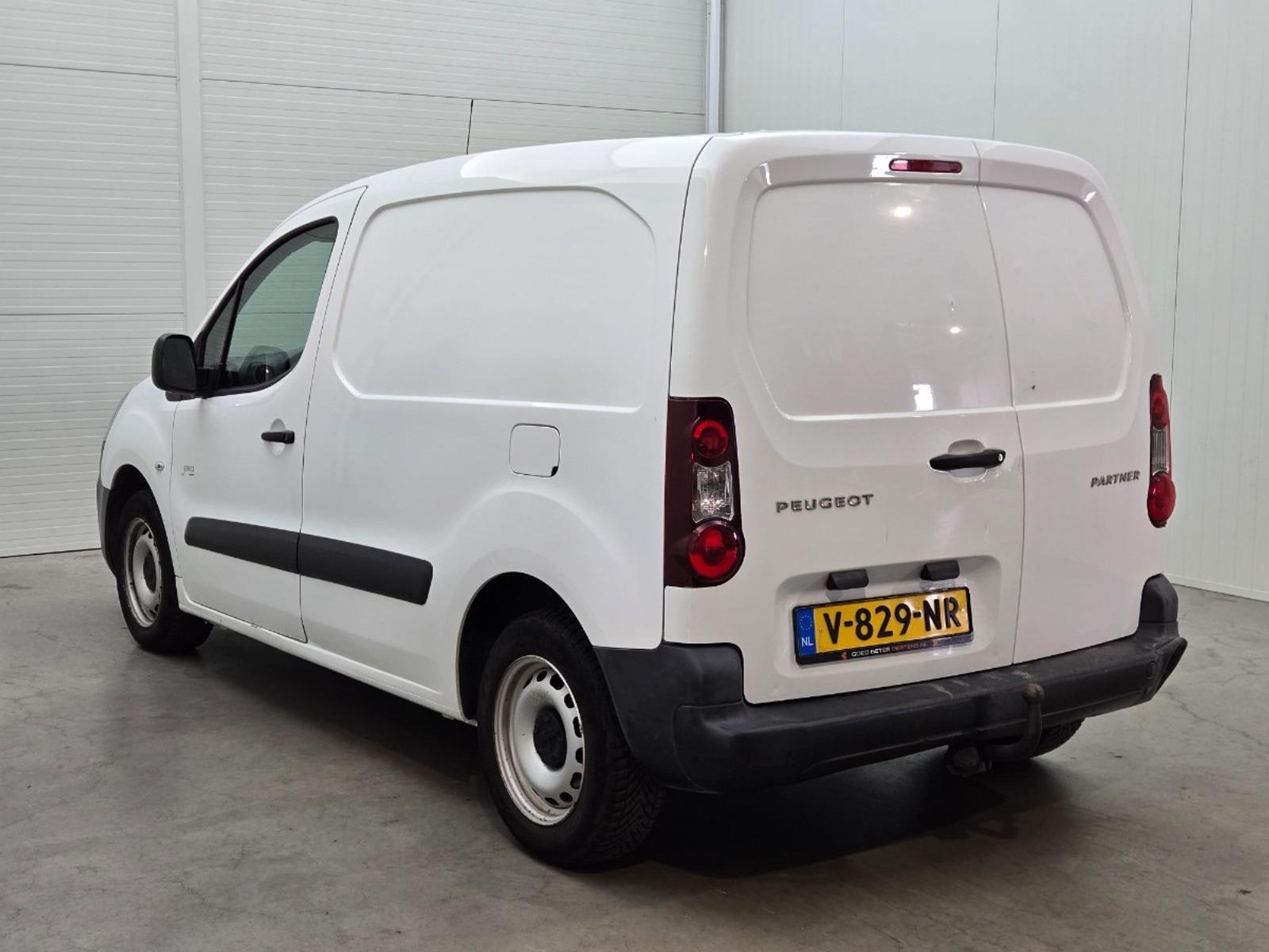 Peugeot Partner 120 1.6 BlueHDi 75 L1 Profit+ | 2018 | 117.945 km | V829NR | NAP: Logisch