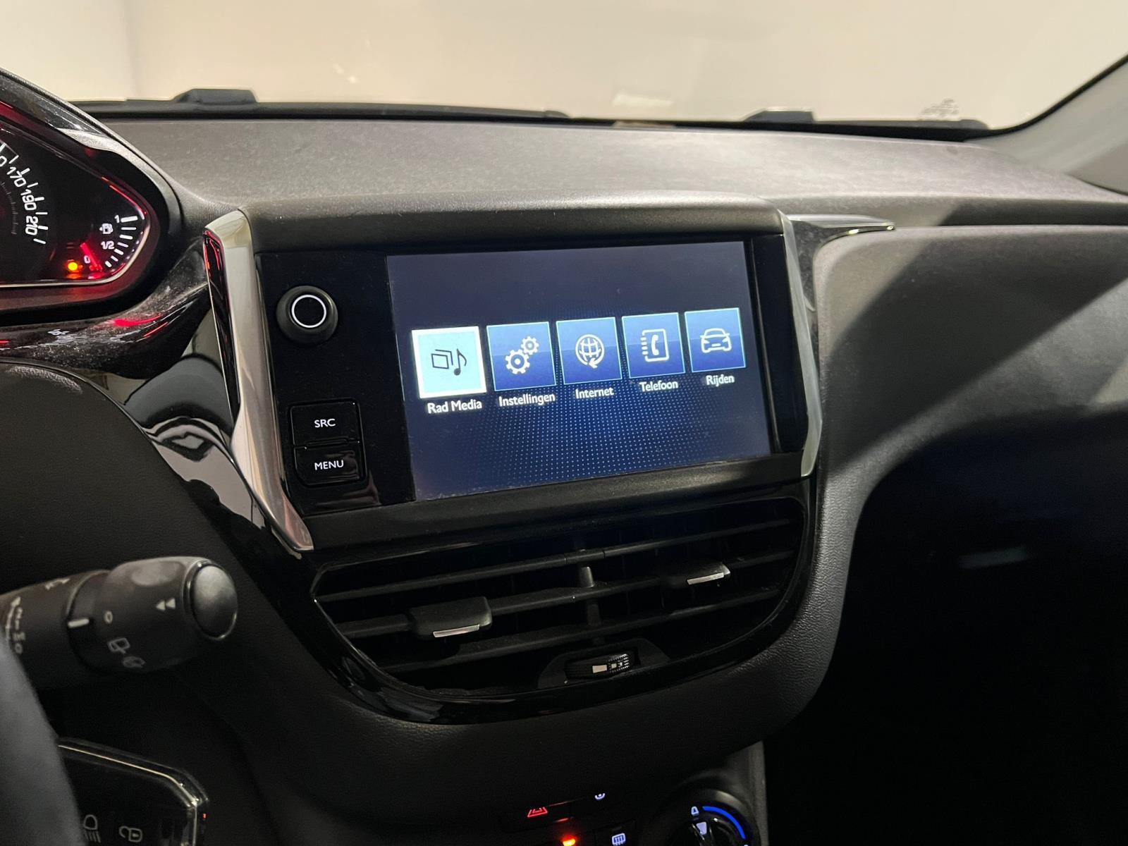 Peugeot | 208 | 1.0 PureTech LIKE | 2015 | 91.234 km | ZK160N | Geen oordeel
