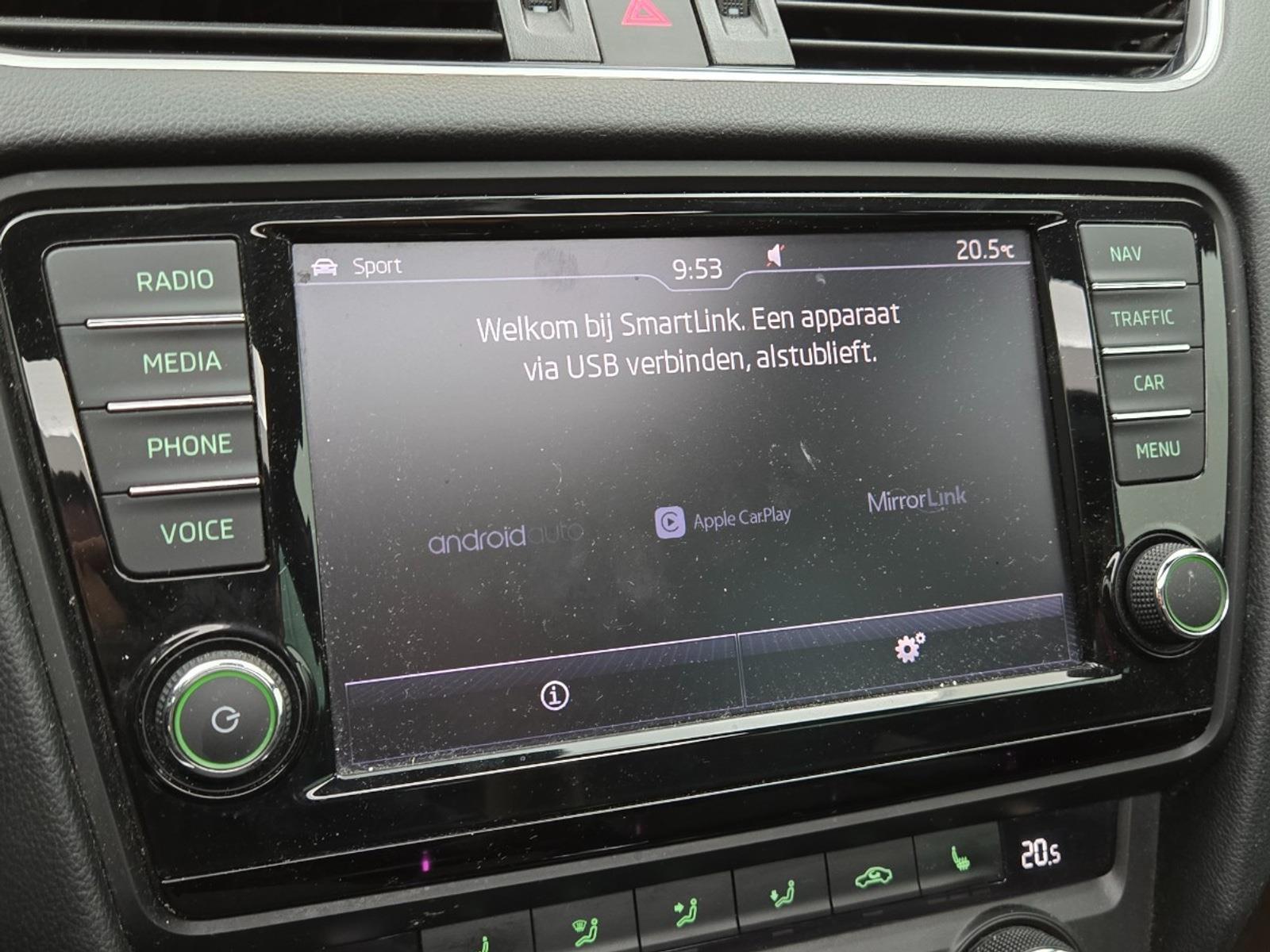 Skoda Octavia Combi 2.0 TSI RS 230 Business Stationwagen | 2016 | 206.139 km | Automaat | X330DT | NAP: Geen oordeel
