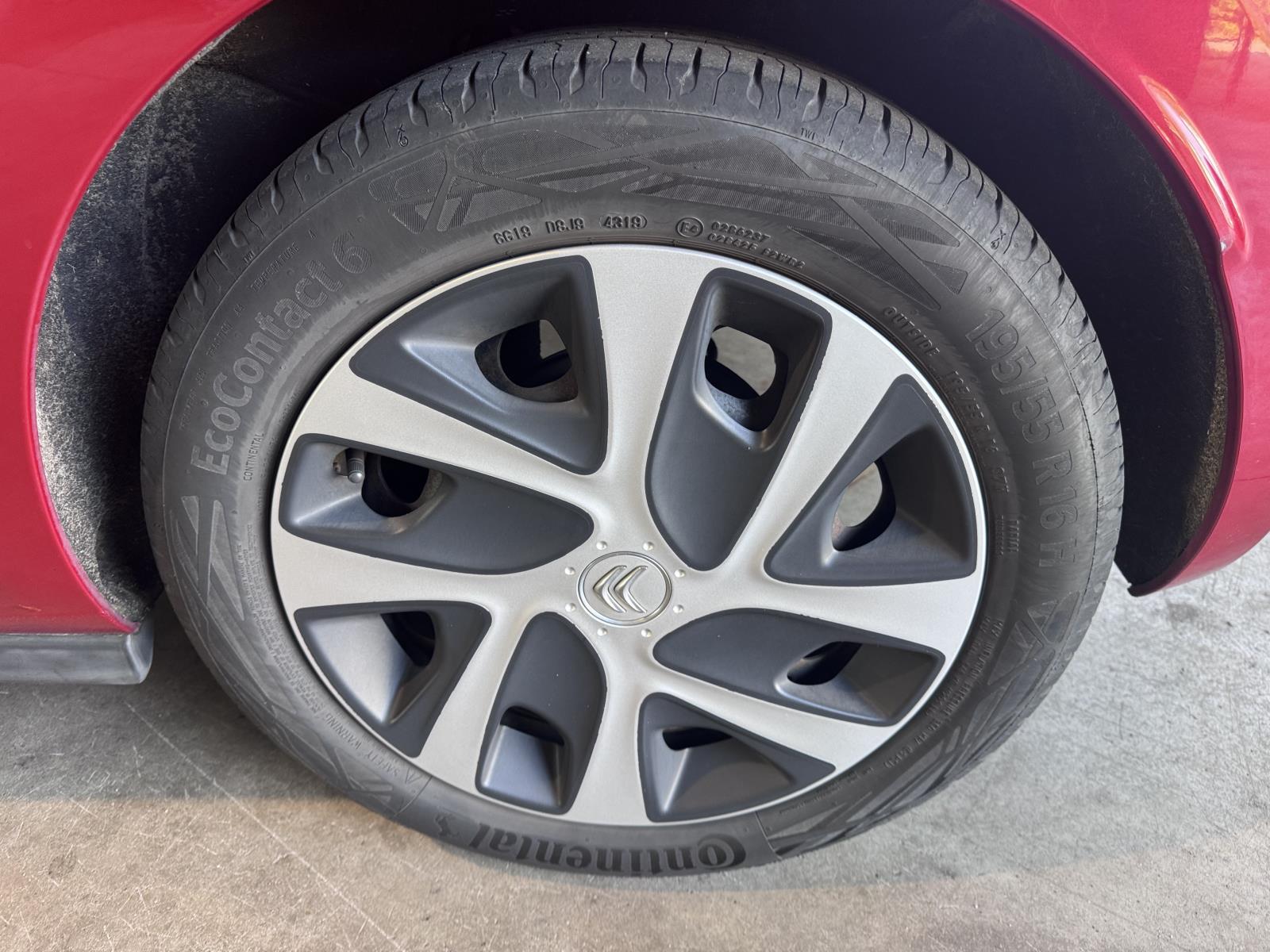 Citroen | DS3 | 1.4 e-HDi Chic | 2013 | 128.643 km | 74ZPD4 | Logisch