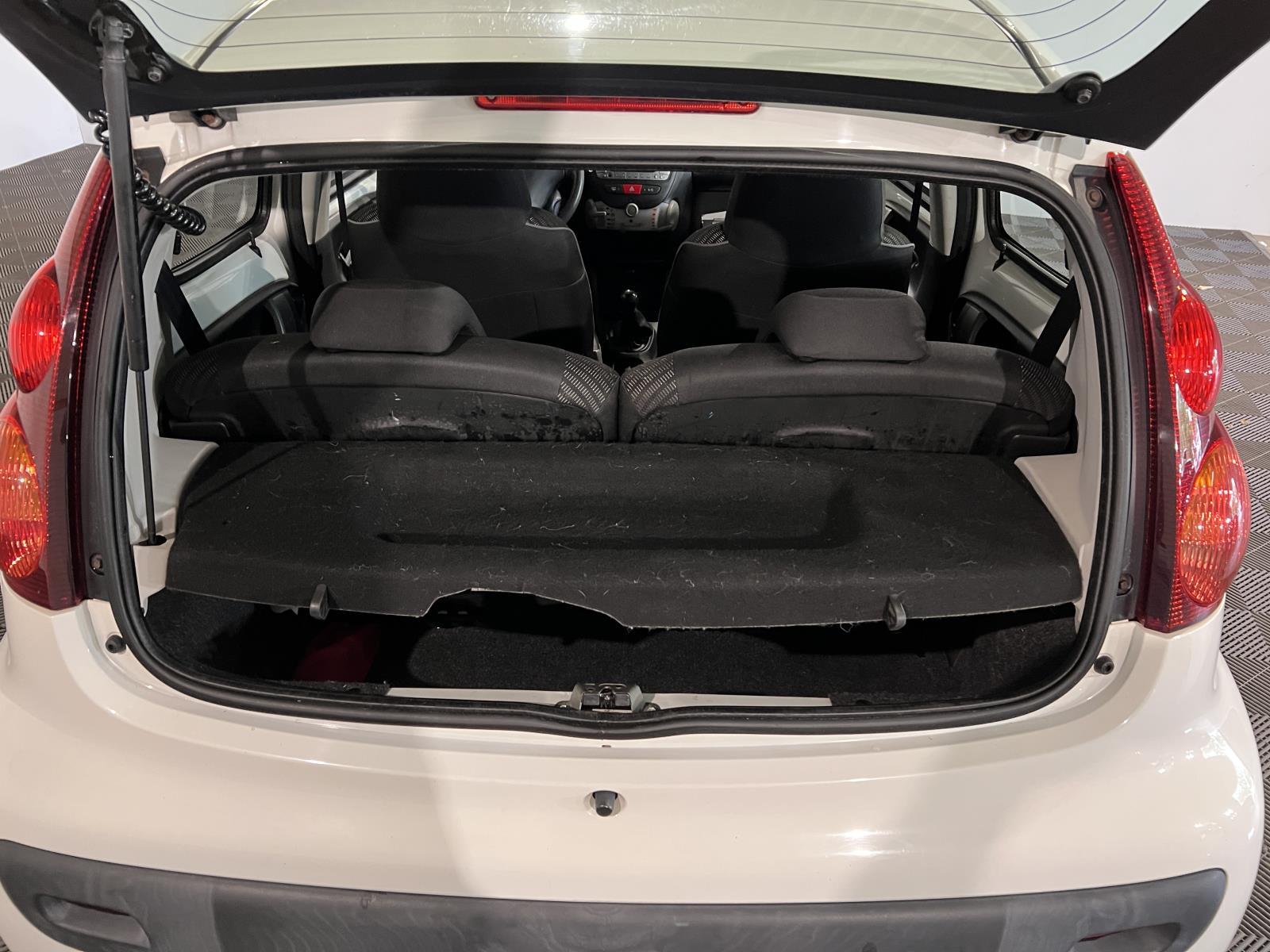 Peugeot | 107 | 1.0 Active | 2012 | 200.115 km | 47ZHX5 | Logisch