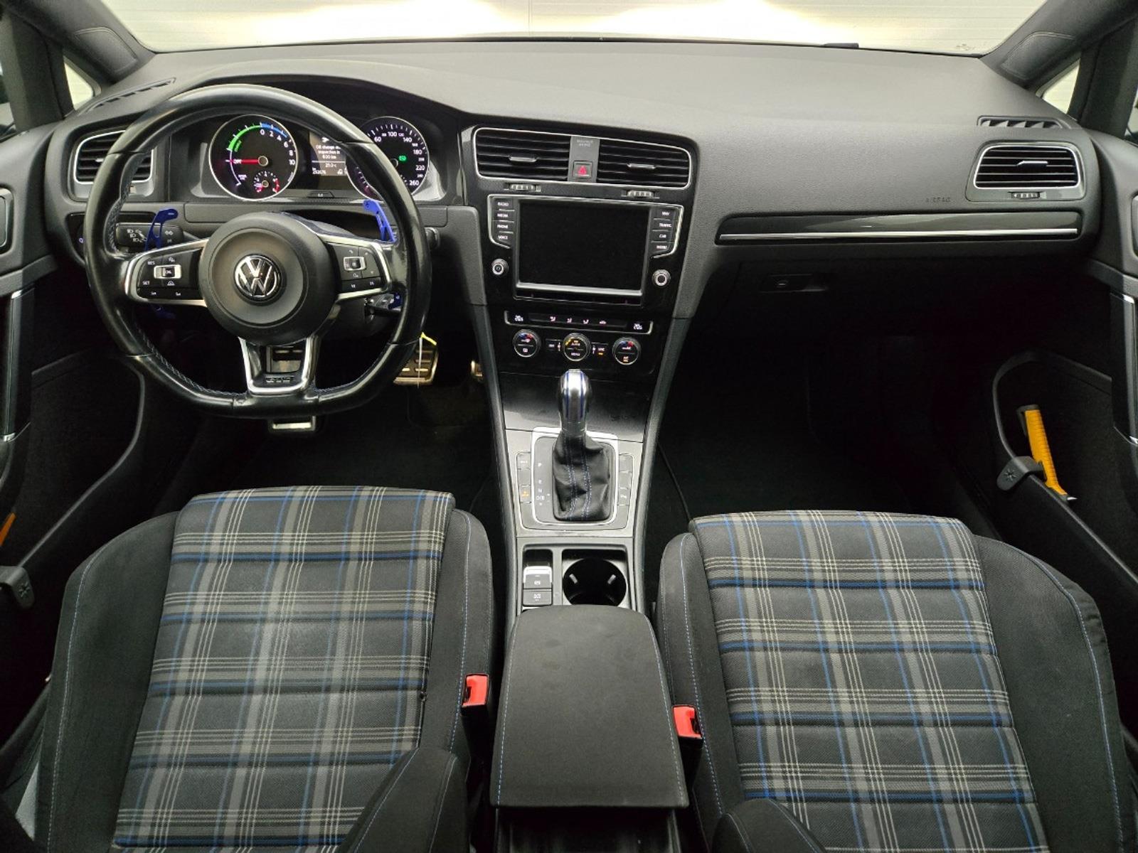 Volkswagen Golf 1.4 TSI GTE | 2015 | 292,676 km | Automatic | GH418K | NAP: Makes sense