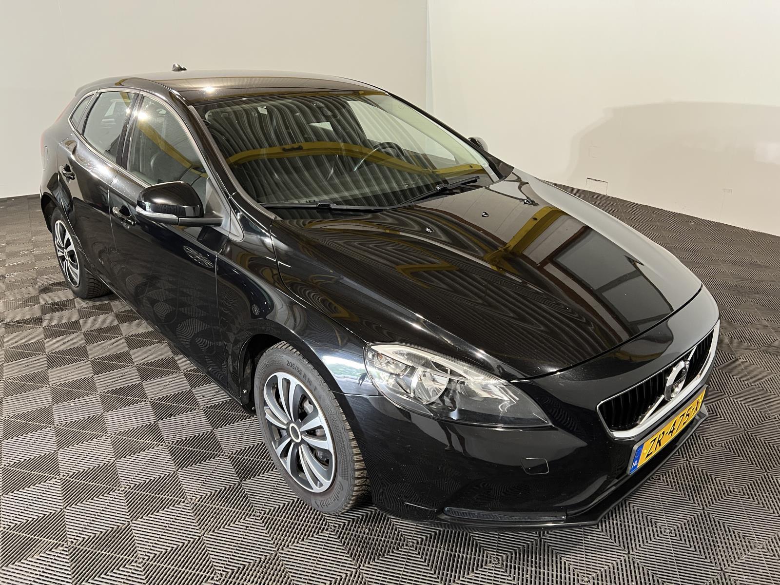 Volvo | V40 | 2.0 D2 Inscription | 2017 | 272.318 km | ZR475X | Geen oordeel