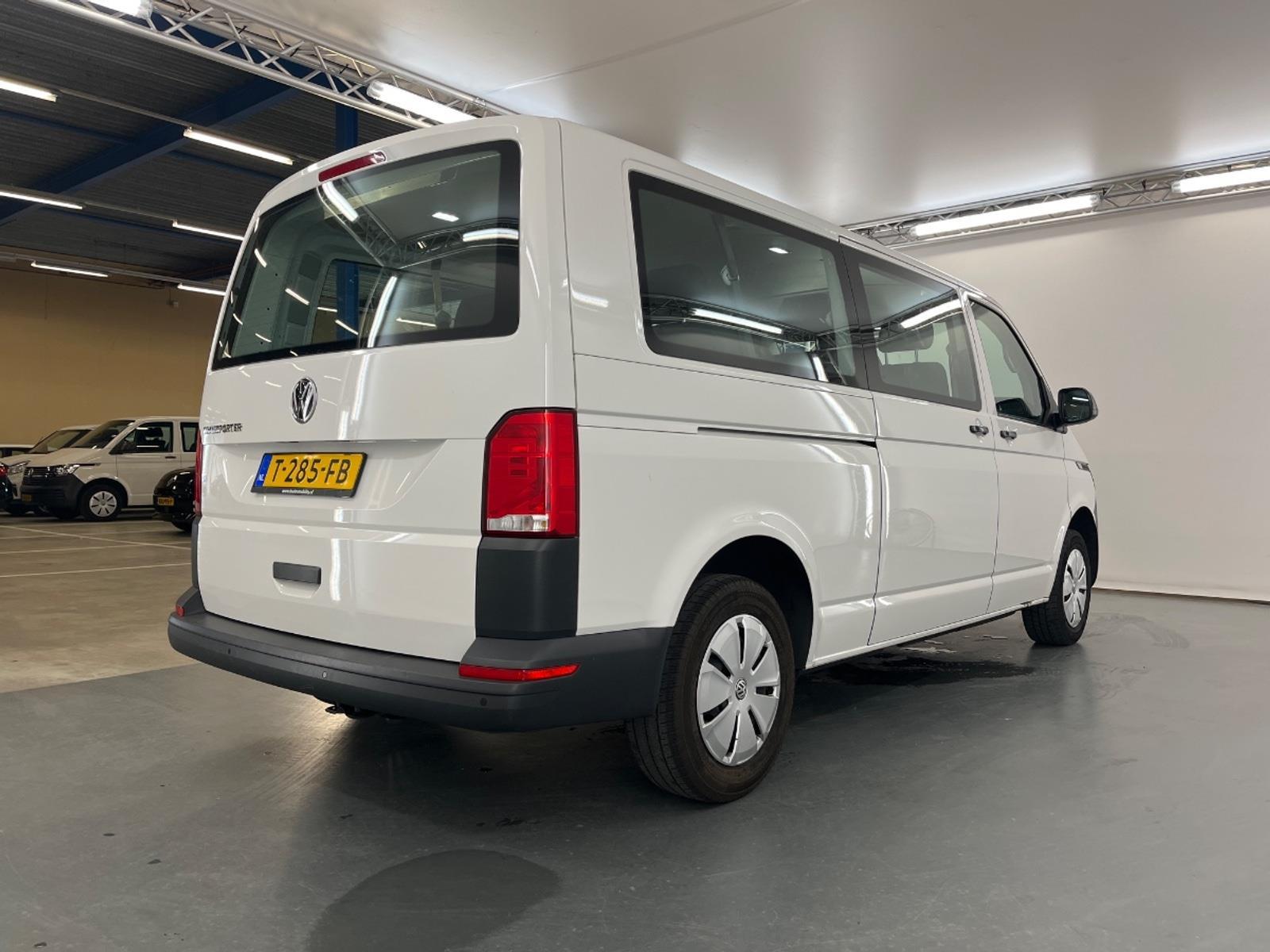 Volkswagen Transporter Kombi 2.0 TDI L2H1 Personenbus | 2023 | 262.972 km | T285FB | NAP: Logisch