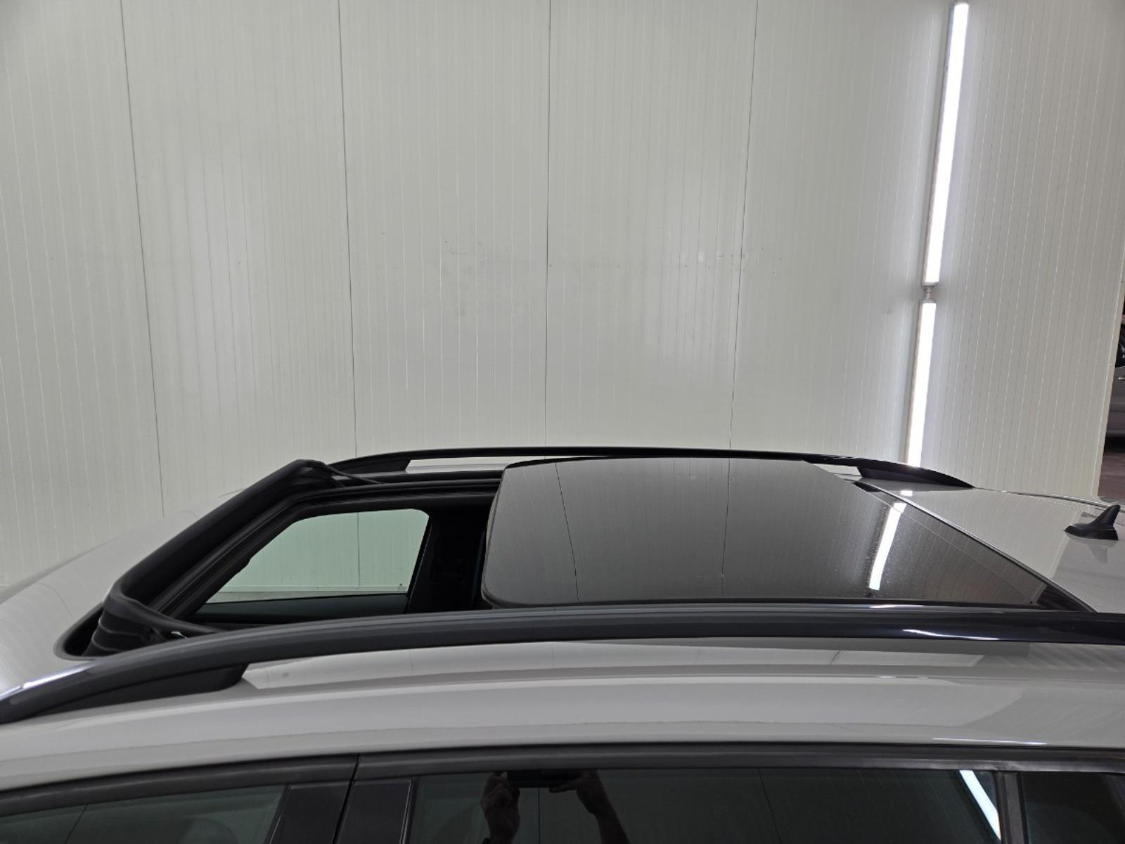Skoda Octavia Combi 2.0 TSI RS 230 Business Stationwagen | 2016 | 206.139 km | Automaat | X330DT | NAP: Geen oordeel