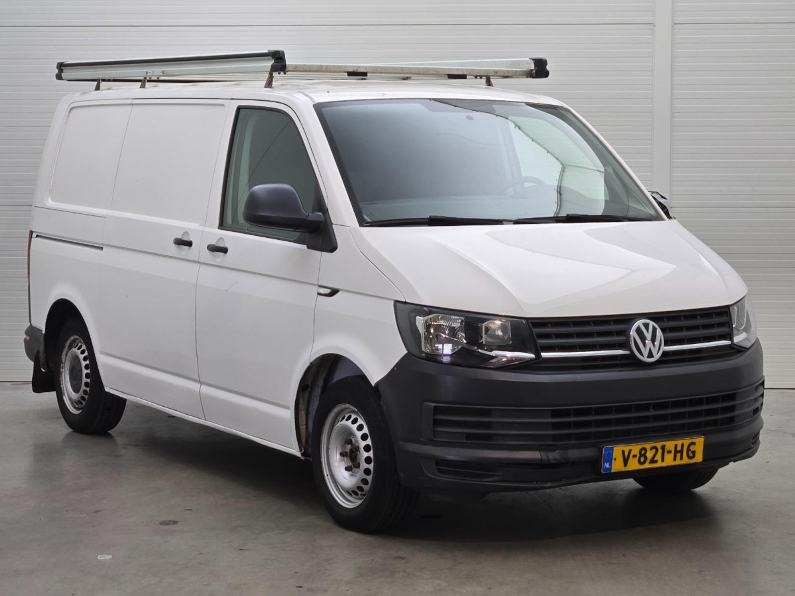 Volkswagen Transporter 2.0 TDI L1H1 Economy | 2017 | 195,324 km | V821HG | NAP: Logical