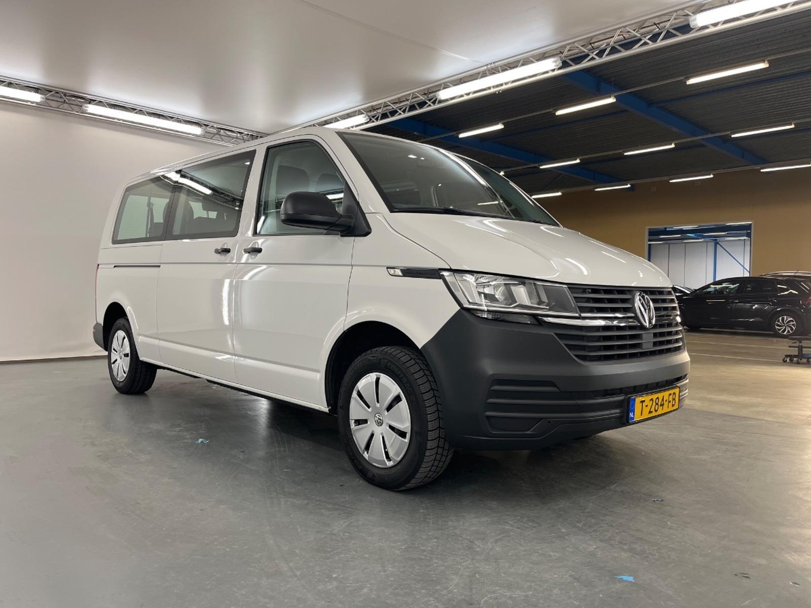 Volkswagen Transporter Kombi 2.0 TDI L2H1 Personenbus | 2023 | 235.720 km | T284FB | NAP: Logisch