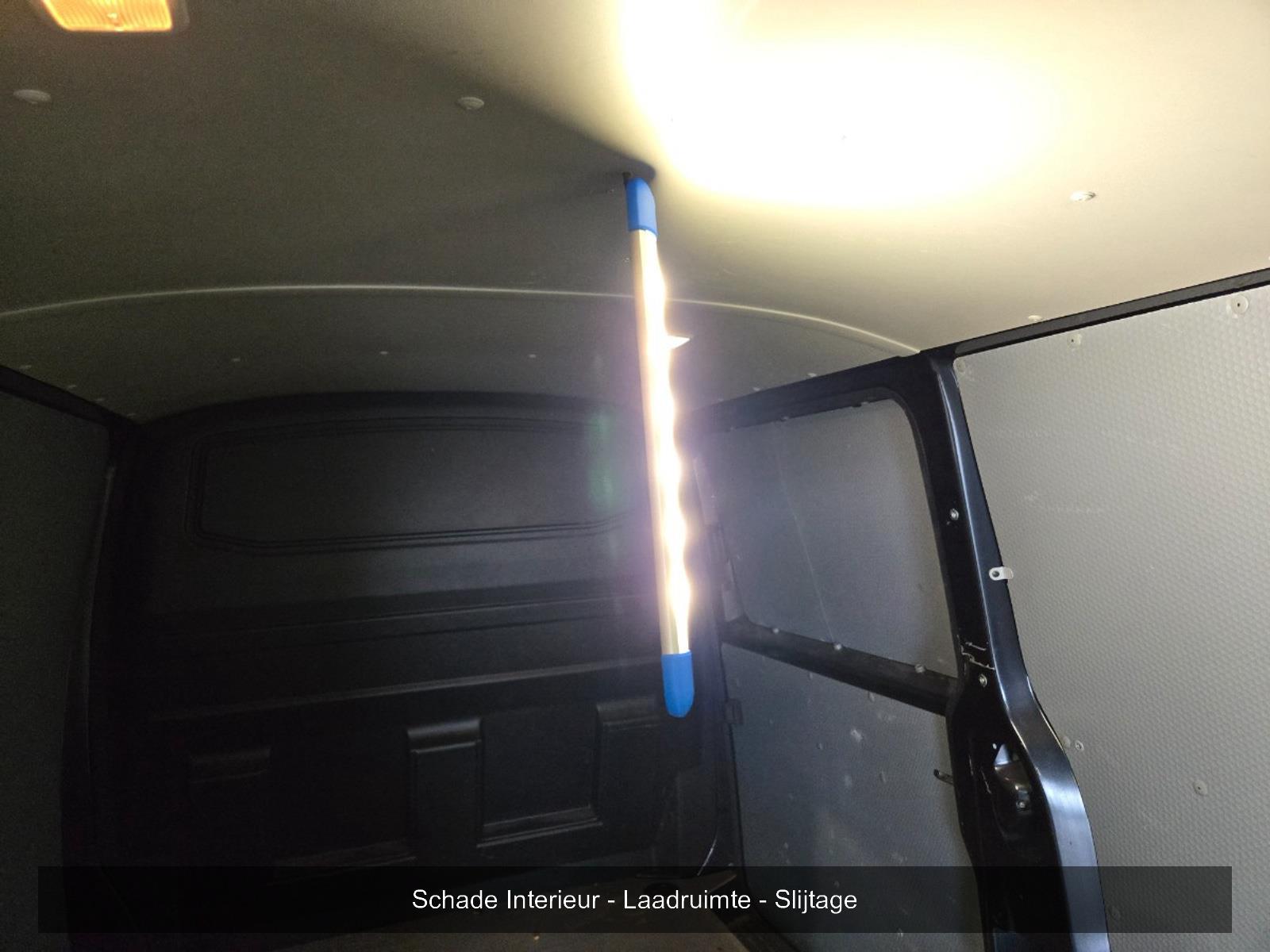 Volkswagen Transporter 2.0 TDI L1H1 Highline | 2019 | 212,172 km | Automatic | VDB63Z | NAP: Makes sense