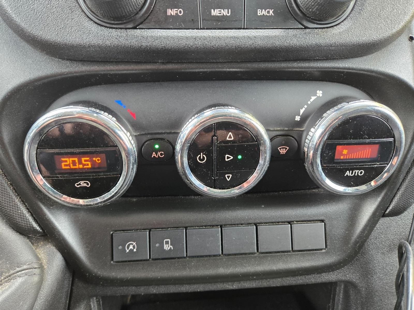 Iveco Daily 35C16V 2.3 410 H2 | 2021 | 160.714 km | Automaat | V61HGJ | NAP: Geen oordeel