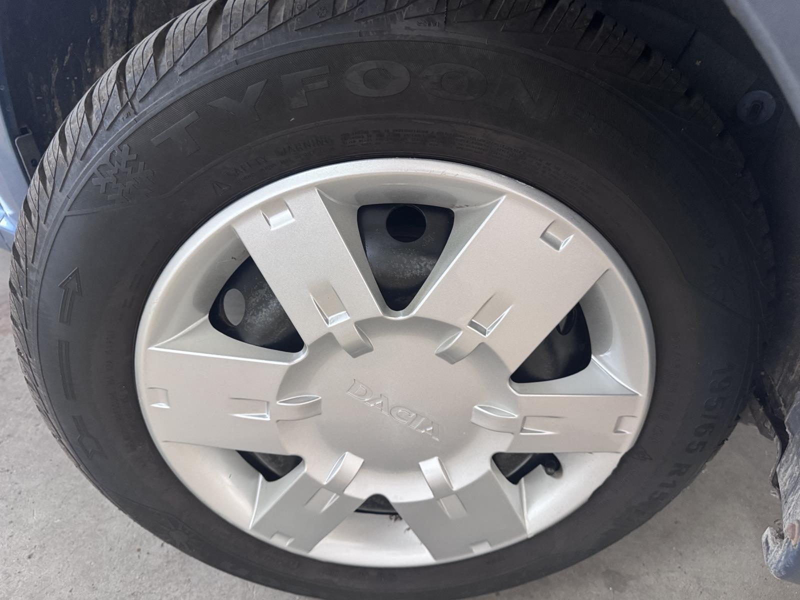 Dacia | Logan MCV | 1.6-16V Lauréate | 2007 | 193.543 km | 49ZBPS | Logisch