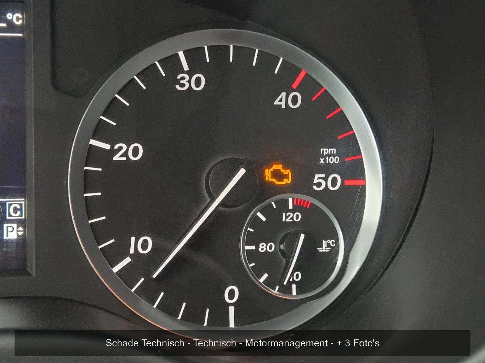 Mercedes-Benz Vito 116 CDI Extra Lang DC Comfort | 2017 | 244.629 km | Automaat | V883FJ | NAP: Logisch