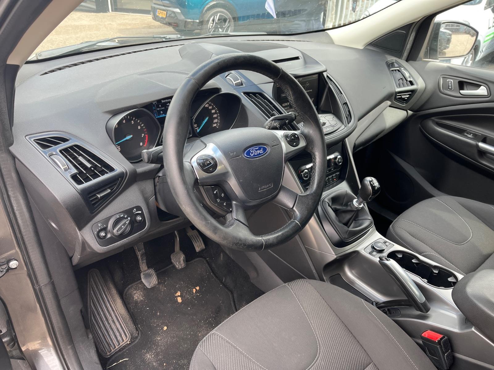 Ford Kuga 1.5 Titanium Styling Pack | 2016 | 234.534 km | T632RJ | NAP: Geen oordeel