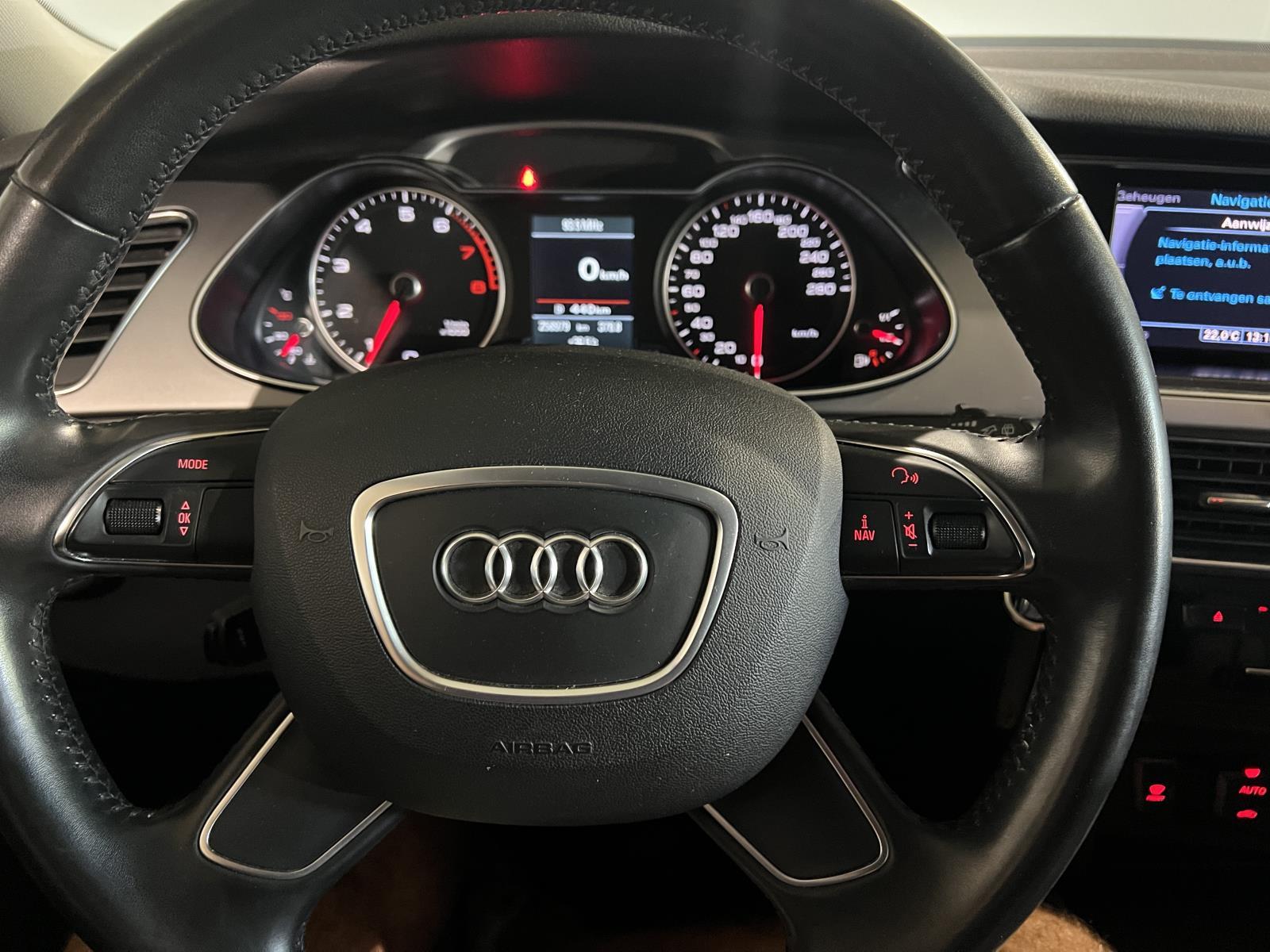 Audi | A4 Avant | 1.8 TFSI Business Edition | 2013 | 258.979 km | 1KST85 | Logisch