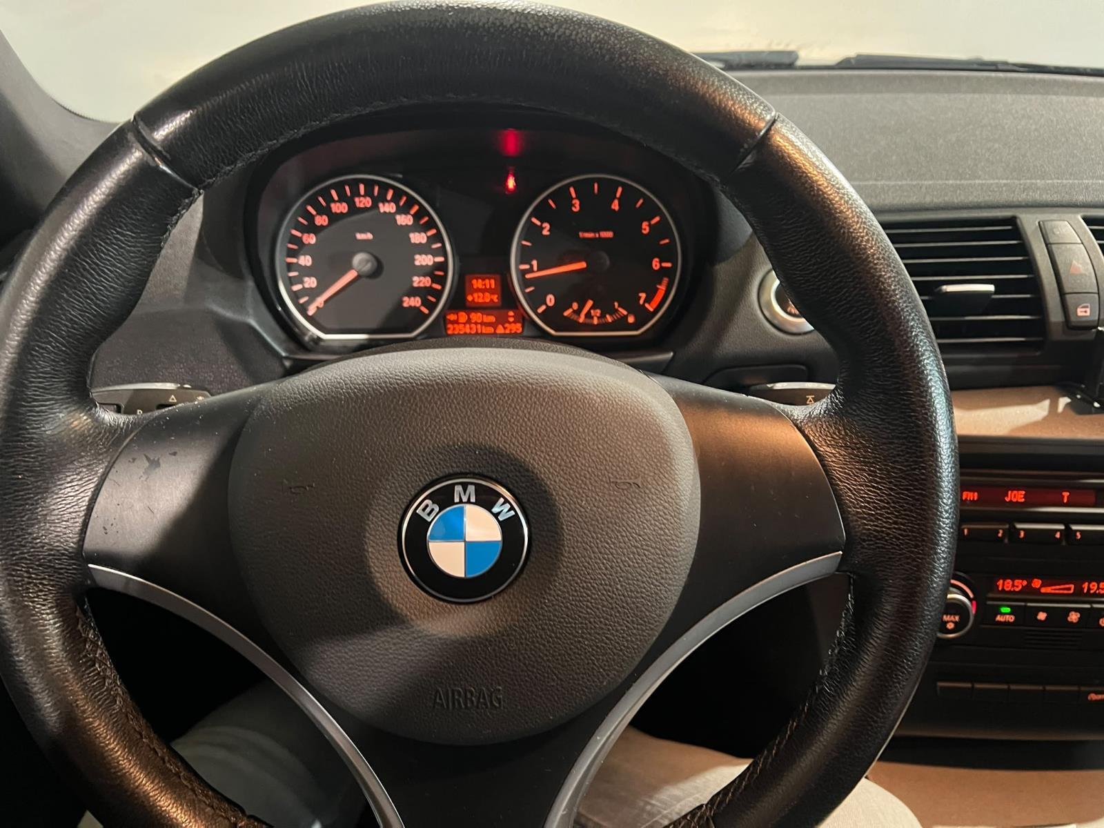 BMW | 1-serie | 116i | 2009 | 235.431 km | 32LFS1 | Geen oordeel