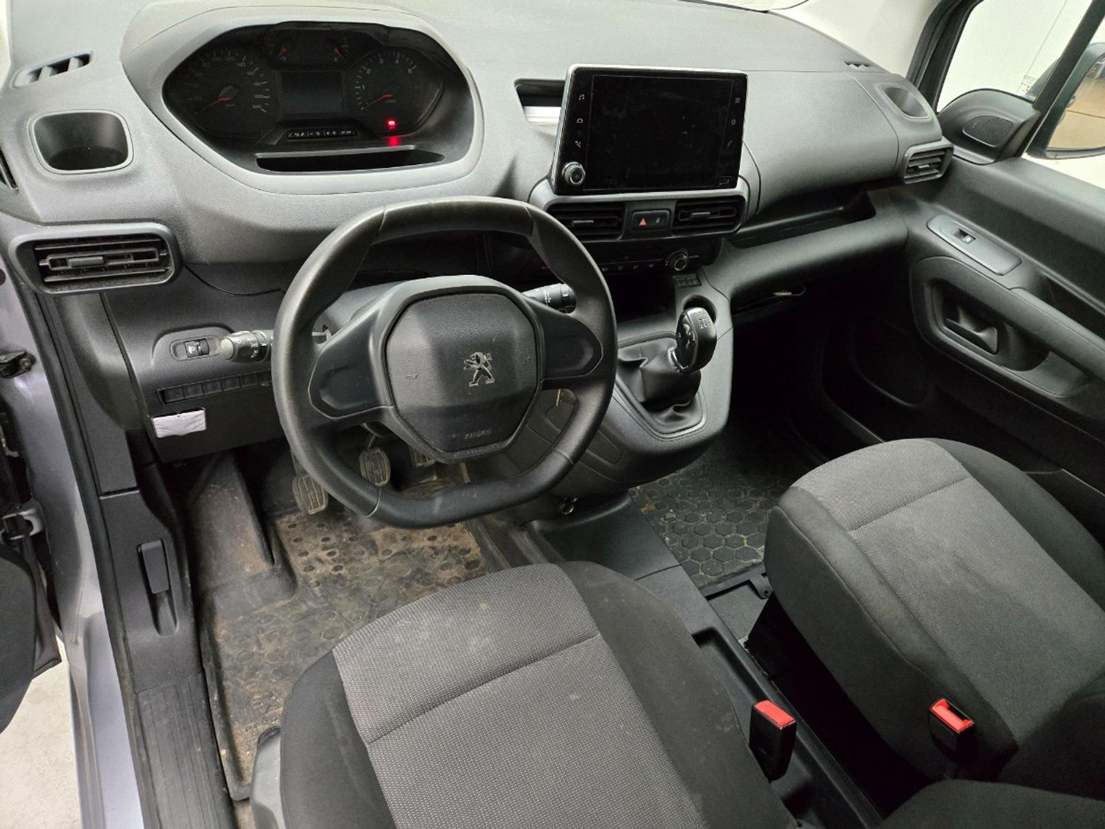 Peugeot Partner 1.5 BlueHDI Premium Long | 2021 | 133,065 km | VLZ76R | NAP: Logical