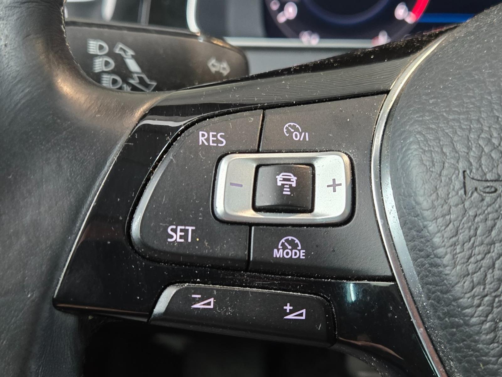 Volkswagen Golf Variant 1.6 TDI Highline Business R | 2017 | 217,602 km | RB044B | NAP: Logical