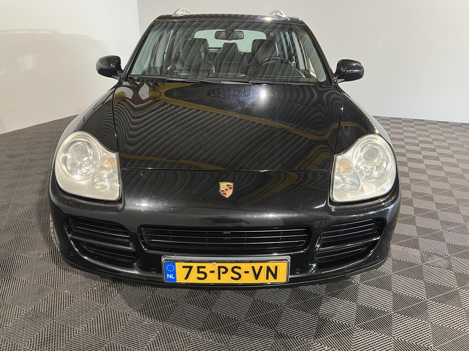 Porsche | Cayenne | 3.2 | 2004 | 206.850 km | 75PSVN | Logisch
