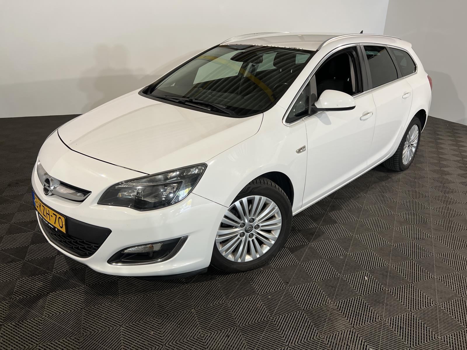 Opel | Astra Sports Tourer | 1.7 CDTi Cosmo | 2013 | 287.573 km | 3KZH70 | Logisch