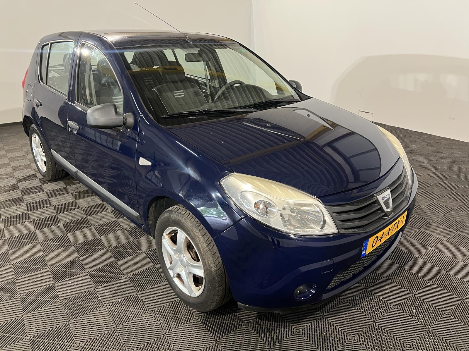 Dacia | Sandero | 1.2 Aniversare Bi-Fuel | 2012 | 193,099 km | 04XTX1 | Logical