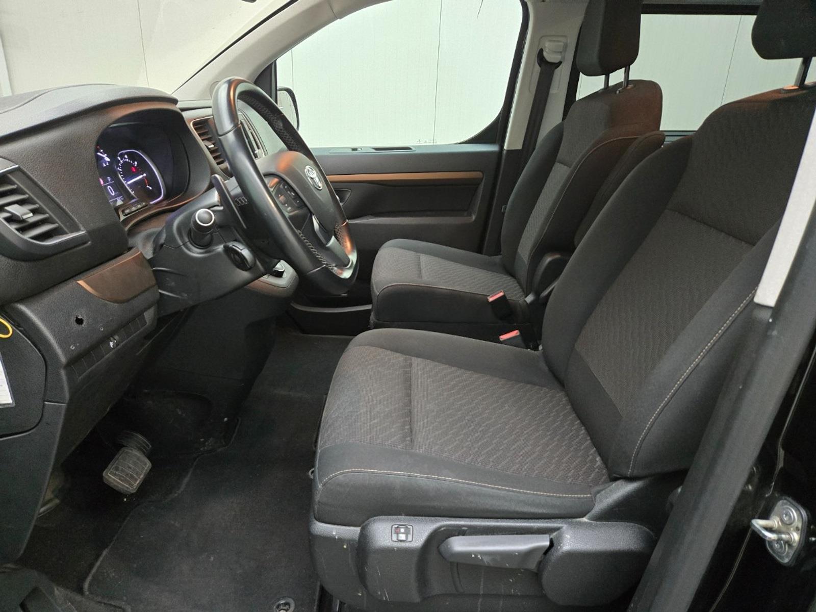 Toyota PROACE Worker 2.0 D-4D Dynamic Long DC Verso | 2023 | 112.033 km | Automaat | VTP80L | NAP: Logisch
