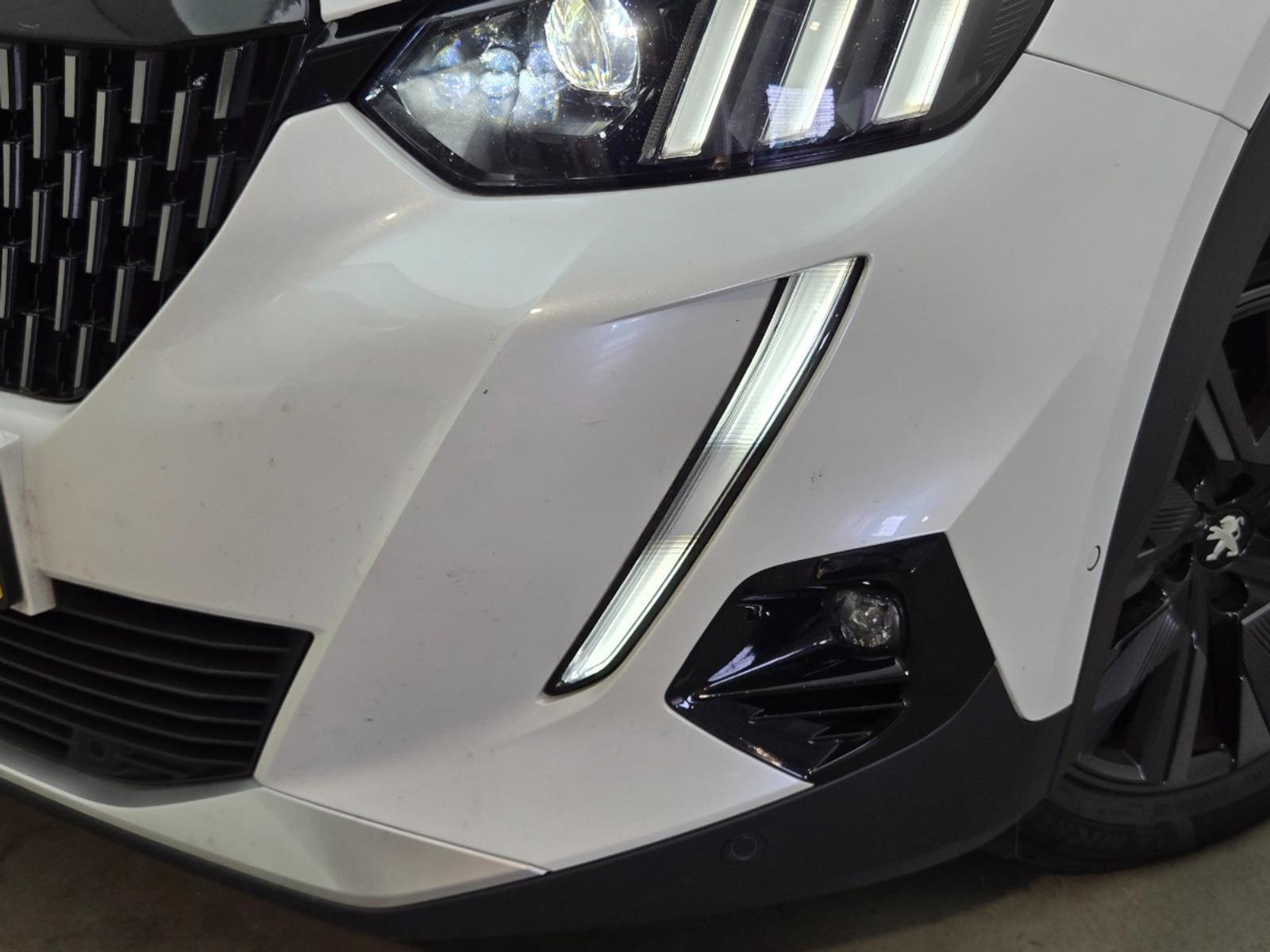 Peugeot 2008 1.2 PureTech Allure Pack | 2022 | 90.679 km | Automaat | GPB65P | NAP: Geen oordeel