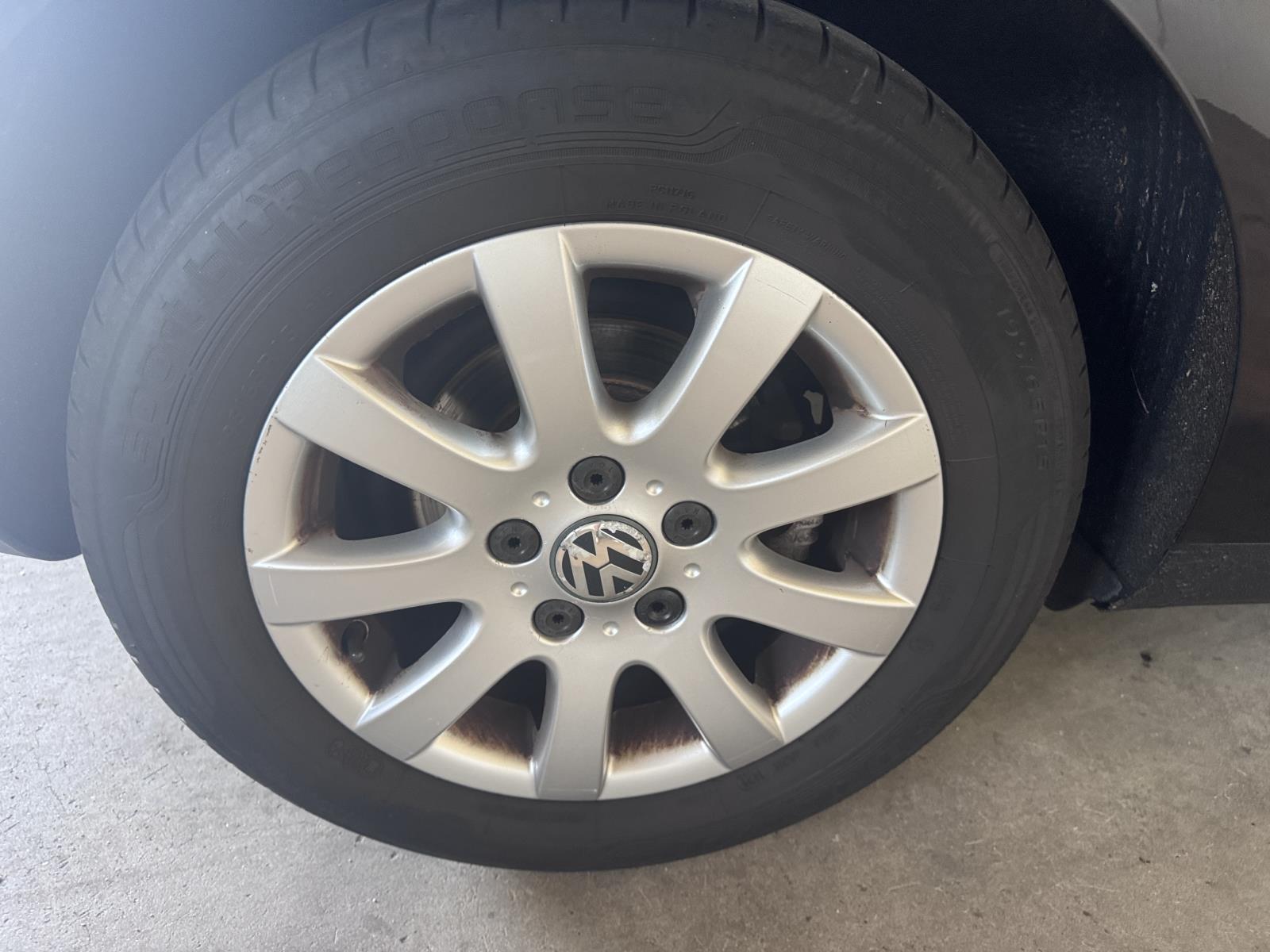 Volkswagen | Golf | 1.6 FSI Comfortline | 2004 | 269,716 km | 12NPDB | Logical
