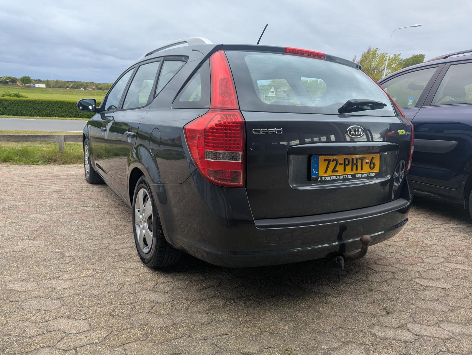 Kia | cee'd Sporty Wagon | 1.4 CVVT X-tra | 2011 | 78,355 km | 72PHT6 | Logical