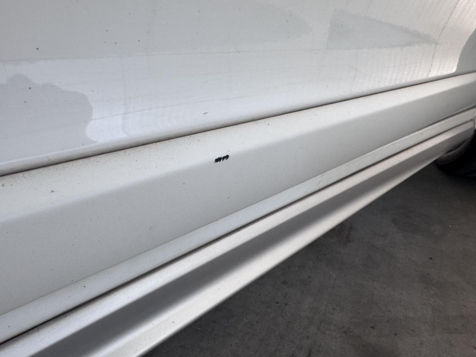 Volvo | XC60 | 2.4 D5 AWD Summum Automatic | 2012 | 300,675 km | GZ307G | No rating