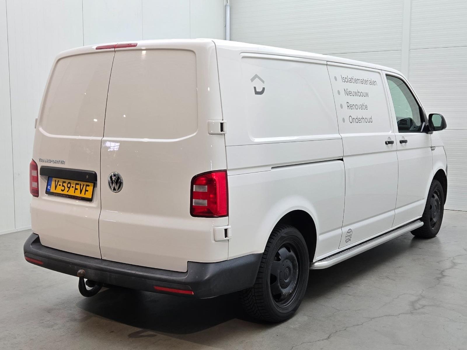 Volkswagen Transporter 2.0 TDI L2H1 Highline | 2019 | 180,159 km | V59FVF | NAP: No rating