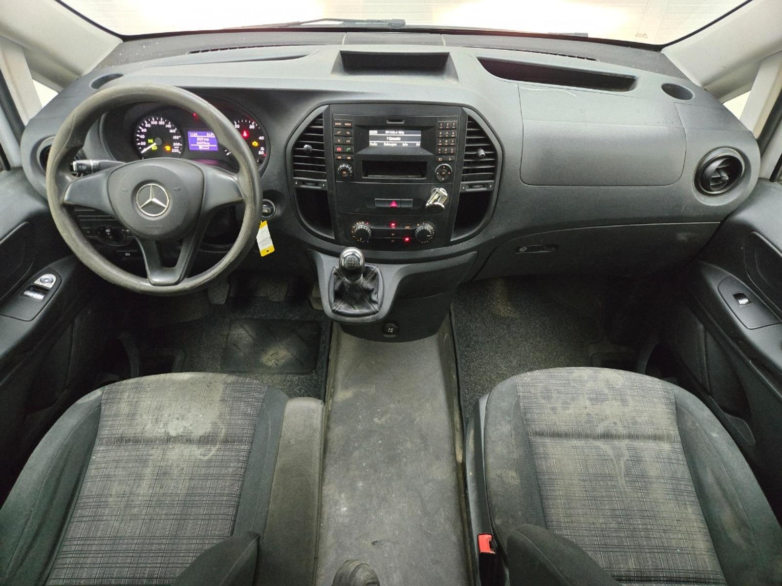 Mercedes-Benz Vito 111 CDI Extra Long DC Comfort | 2017 | 269,796 km | V419FV | NAP: Makes sense