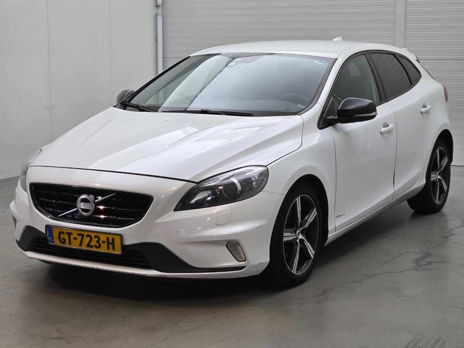 Volvo V40 2.0 D2 R-Design Business | 2015 | 445.268 km | GT723H | NAP: Logisch