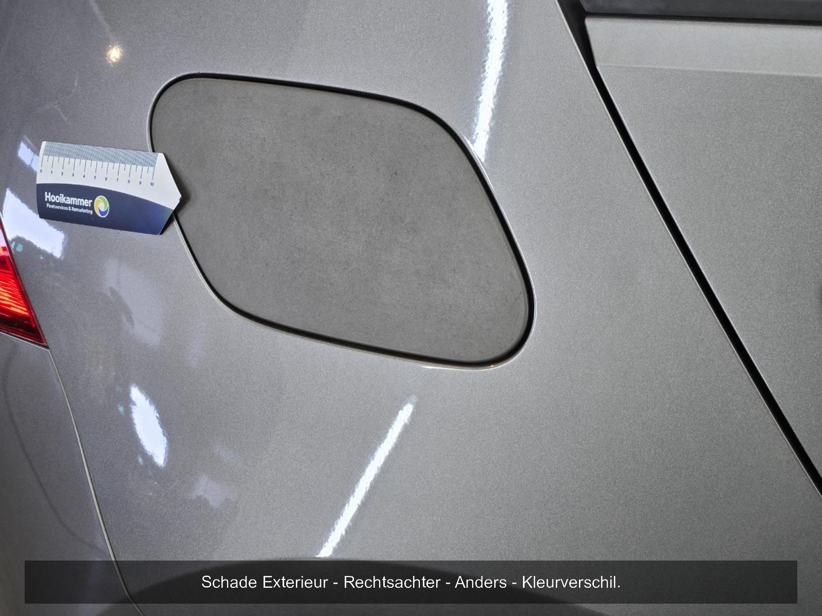 Volkswagen Golf 1.6 TDI Highline | 2014 | 202,590 km | Automatic | 9XNR83 | NAP: Makes sense