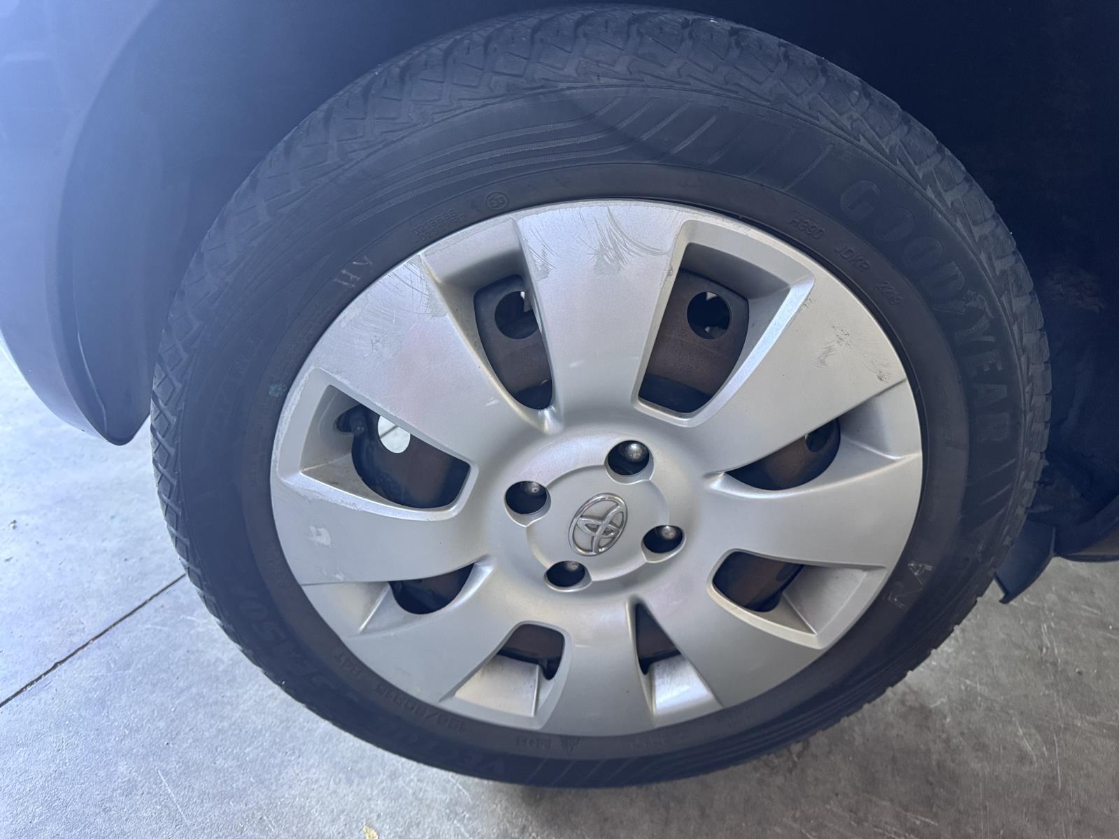 Toyota | Yaris | 1.3 VVTi Comfort | 2011 | 326.246 km | 61RKX7 | Logisch