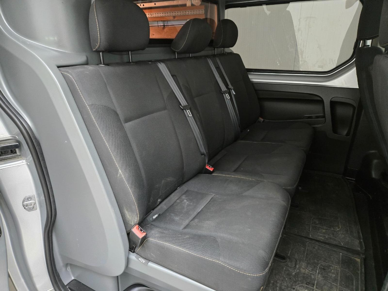 Renault Trafic 1.6 dCi T29 L2H1 DC Generic | 2016 | 141,233 km | V16DFD | NAP: No rating