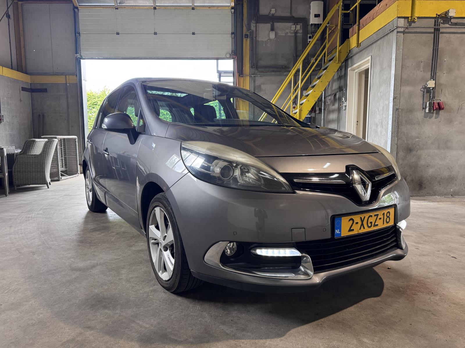 Renault | Scénic | 1.2 TCe R-Cinéma | 2014 | 232.300 km | 2XGZ18 | Logisch