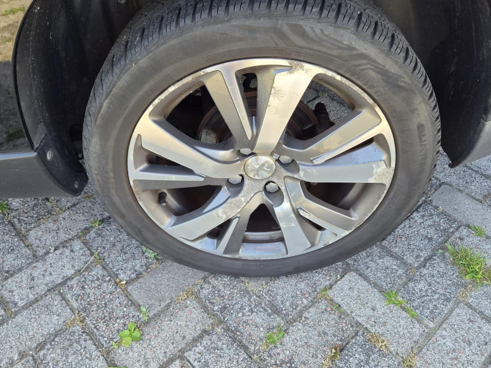 Peugeot | 2008 | 1.2 PureTech Féline | 2016 | 150,400 km | PF276X | No rating