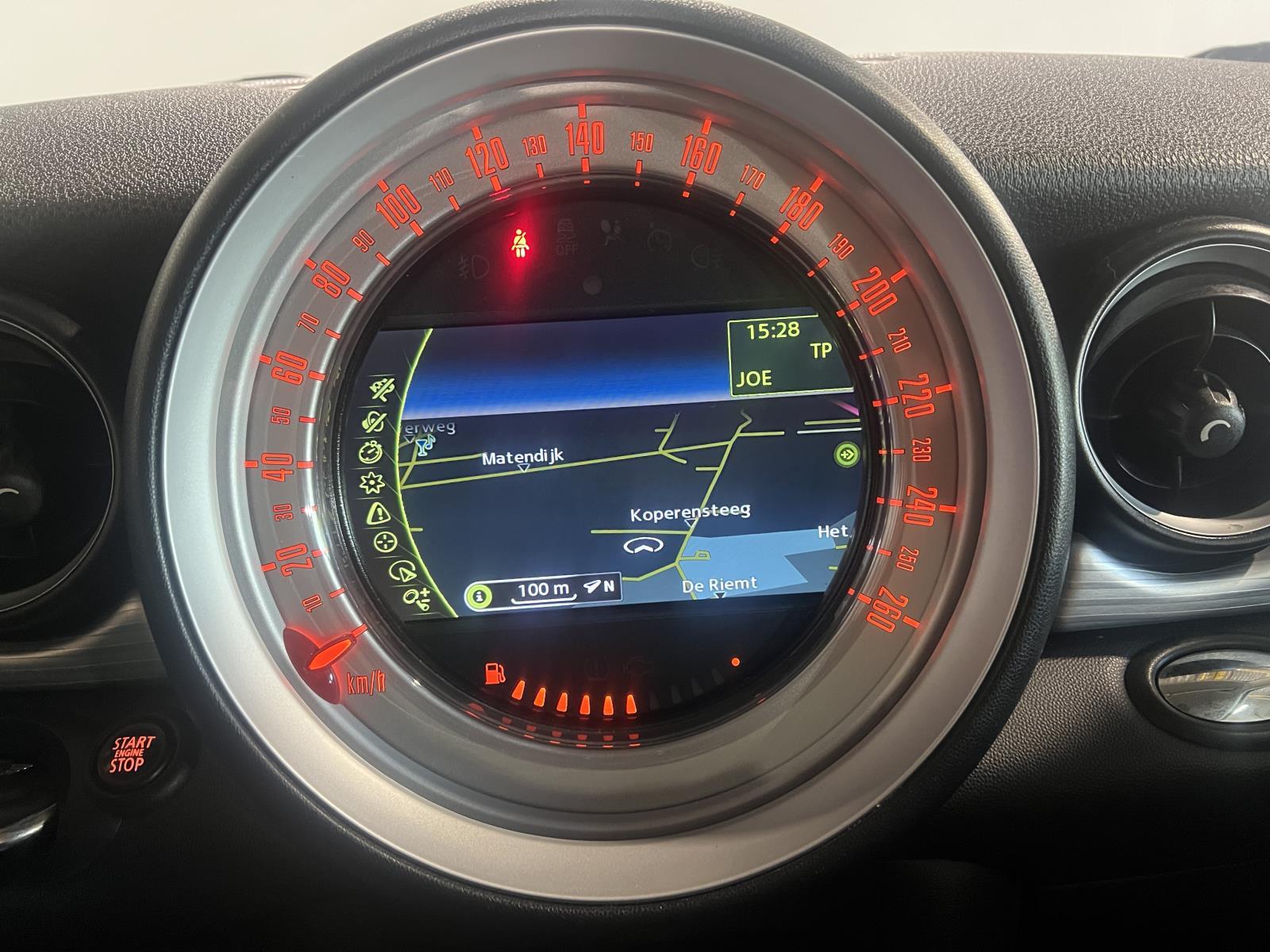 MINI | 3-Door | 1.6 Cooper S Chili | 2011 | 177,178 km | H797GH | No rating