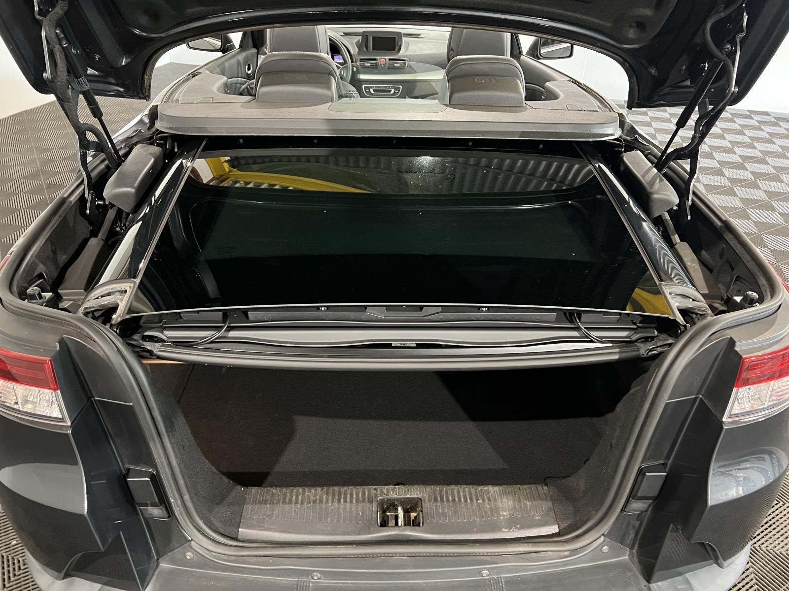 Renault | Mégane Coupé-Cabriolet Automatic | 1.5 dCi Dynamique | 2010 | 129,453 km | 57RGJ2 | No rating