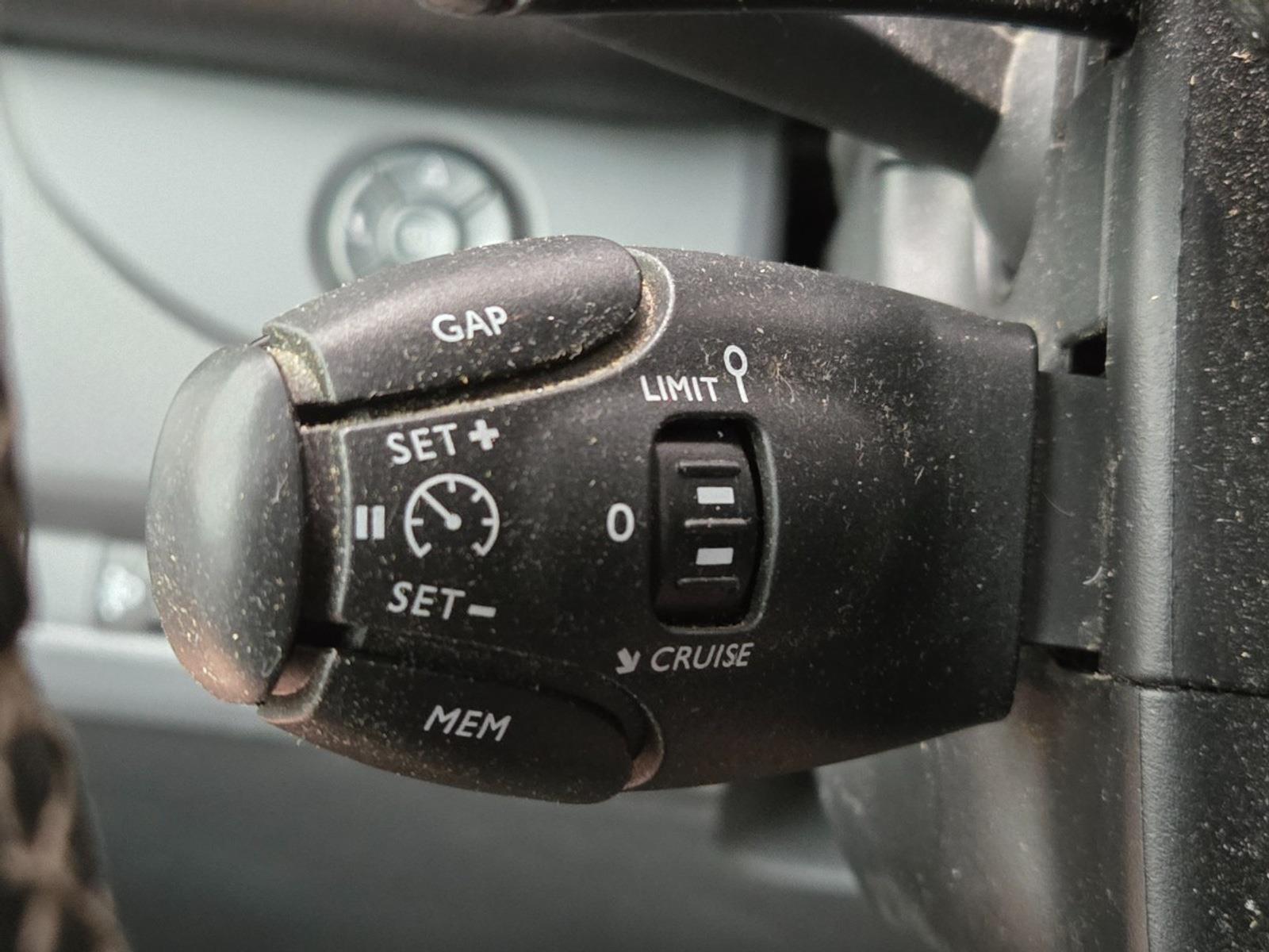 Opel Vivaro 2.0 CDTI L3H1 DC Innovation | 2020 | 250.812 km | Automaat | VFN43R | NAP: Logisch