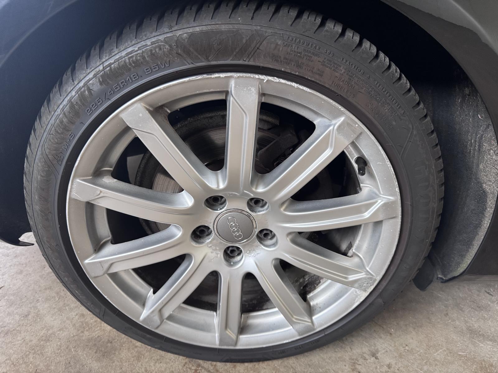 Audi | A4 Avant | 1.8 TFSI Business Edition | 2013 | 258.979 km | 1KST85 | Logisch
