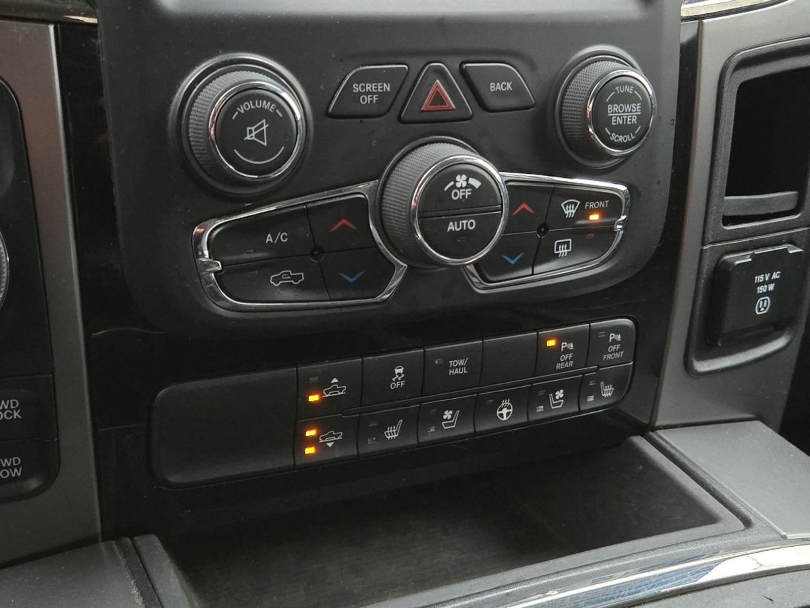 Dodge Ram 1500 5.7 V8 Quad Cab 6'4 | 2017 | 182.969 km | Automaat | V918DK | NAP: Logisch