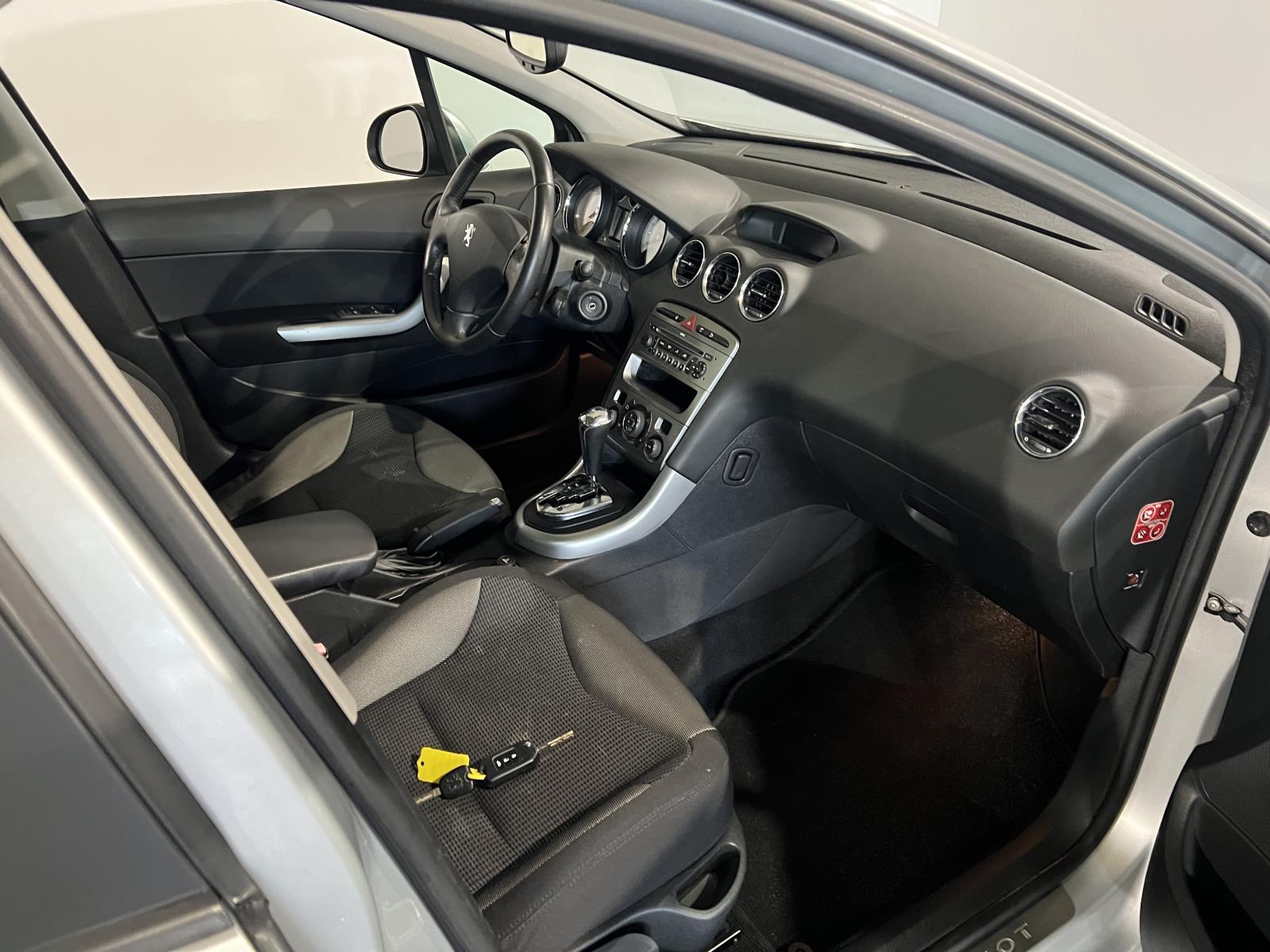 Peugeot | 308 | 1.6 THP XT | 2008 | 145.481 km | 84GZV8 | Logisch