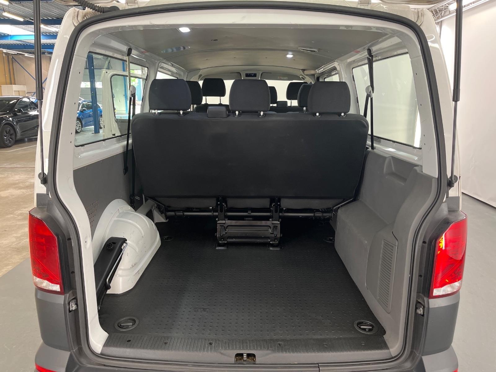 Volkswagen Transporter Kombi 2.0 TDI L2H1 Personenbus | 2023 | 262.972 km | T285FB | NAP: Logisch