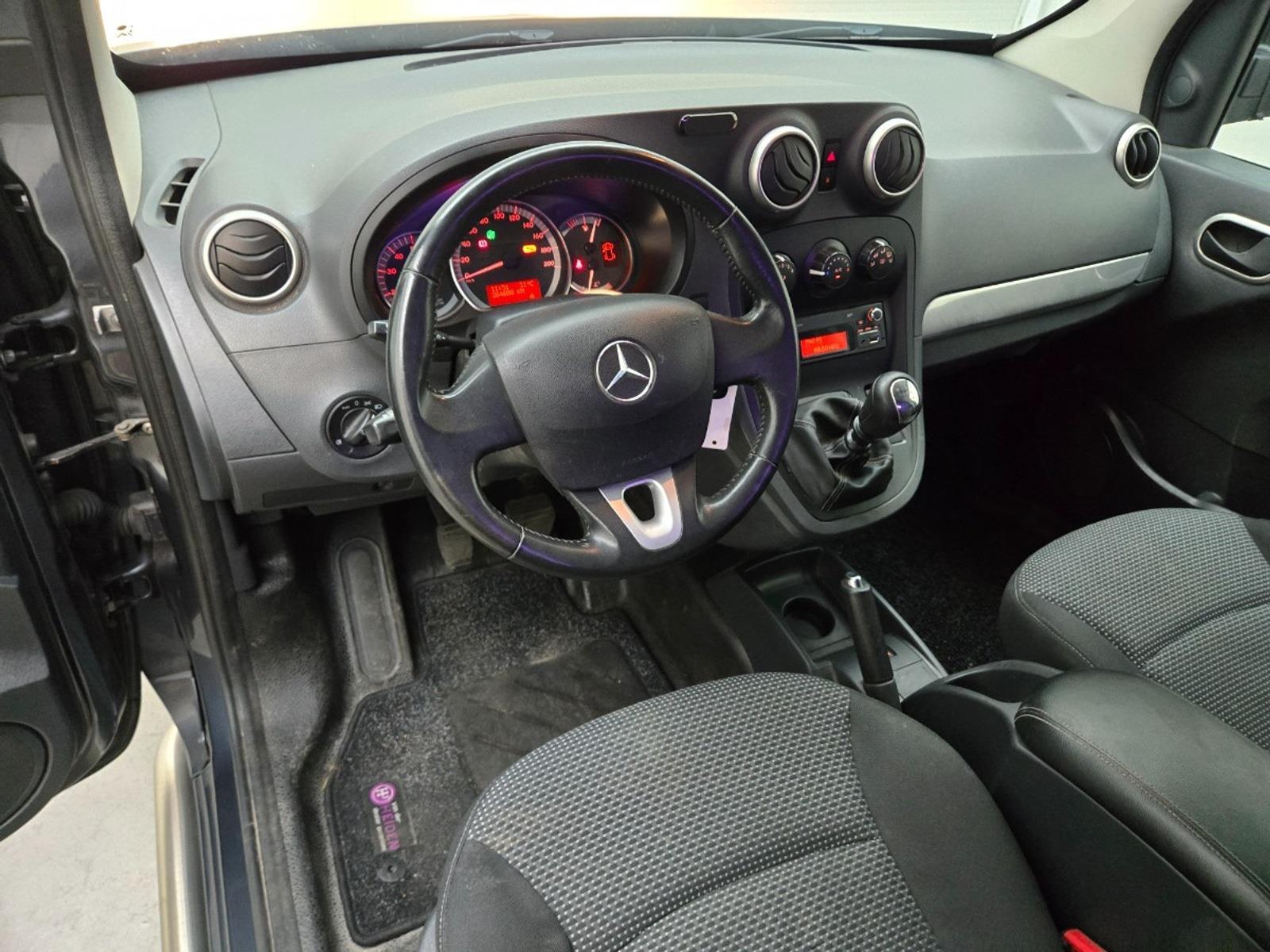 Mercedes-Benz Citan 111 CDI BlueEFFICIENCY | 2018 | 264.608 km | V491NJ | NAP: Logisch