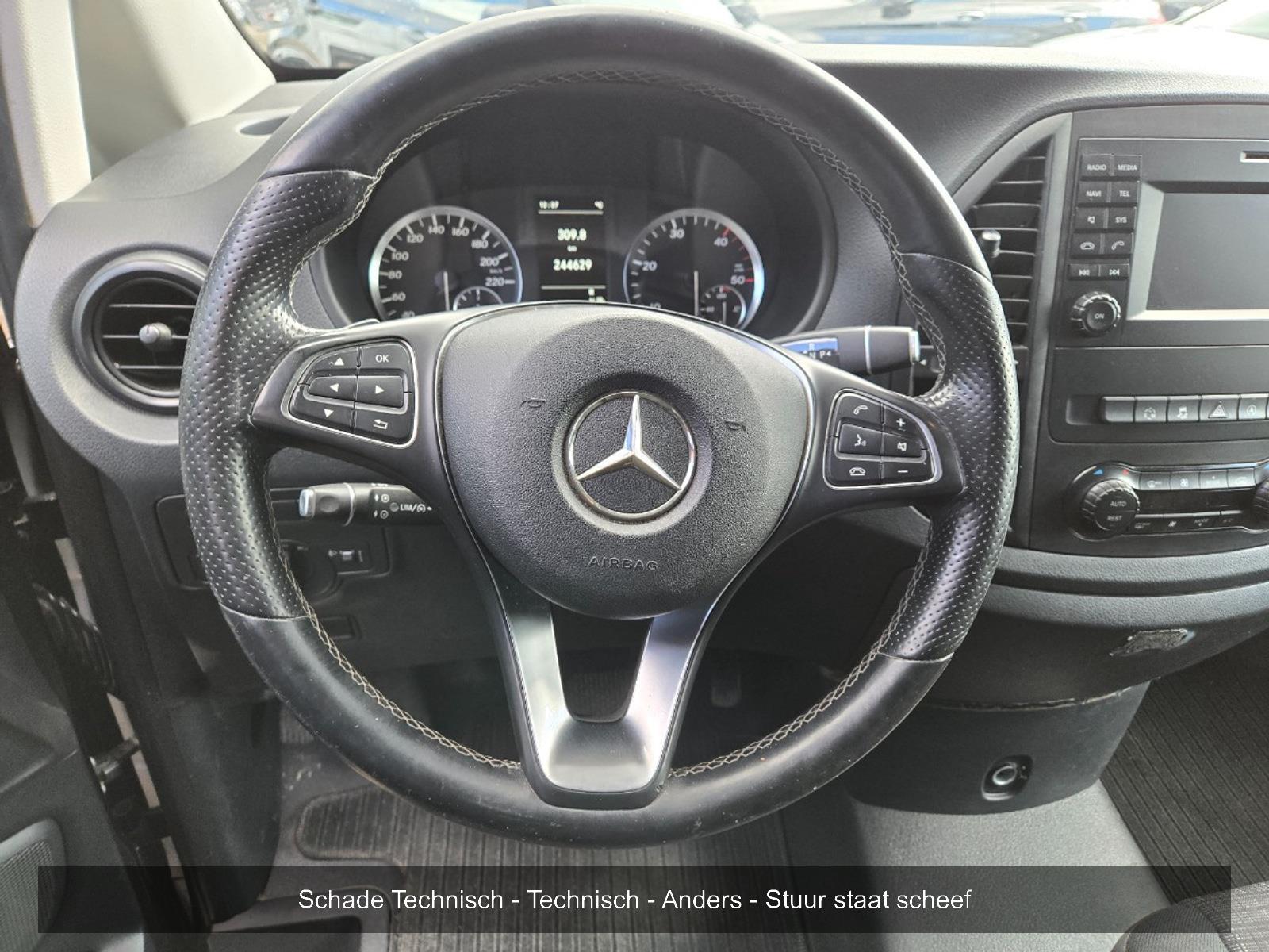 Mercedes-Benz Vito 116 CDI Extra Lang DC Comfort | 2017 | 244.629 km | Automaat | V883FJ | NAP: Logisch